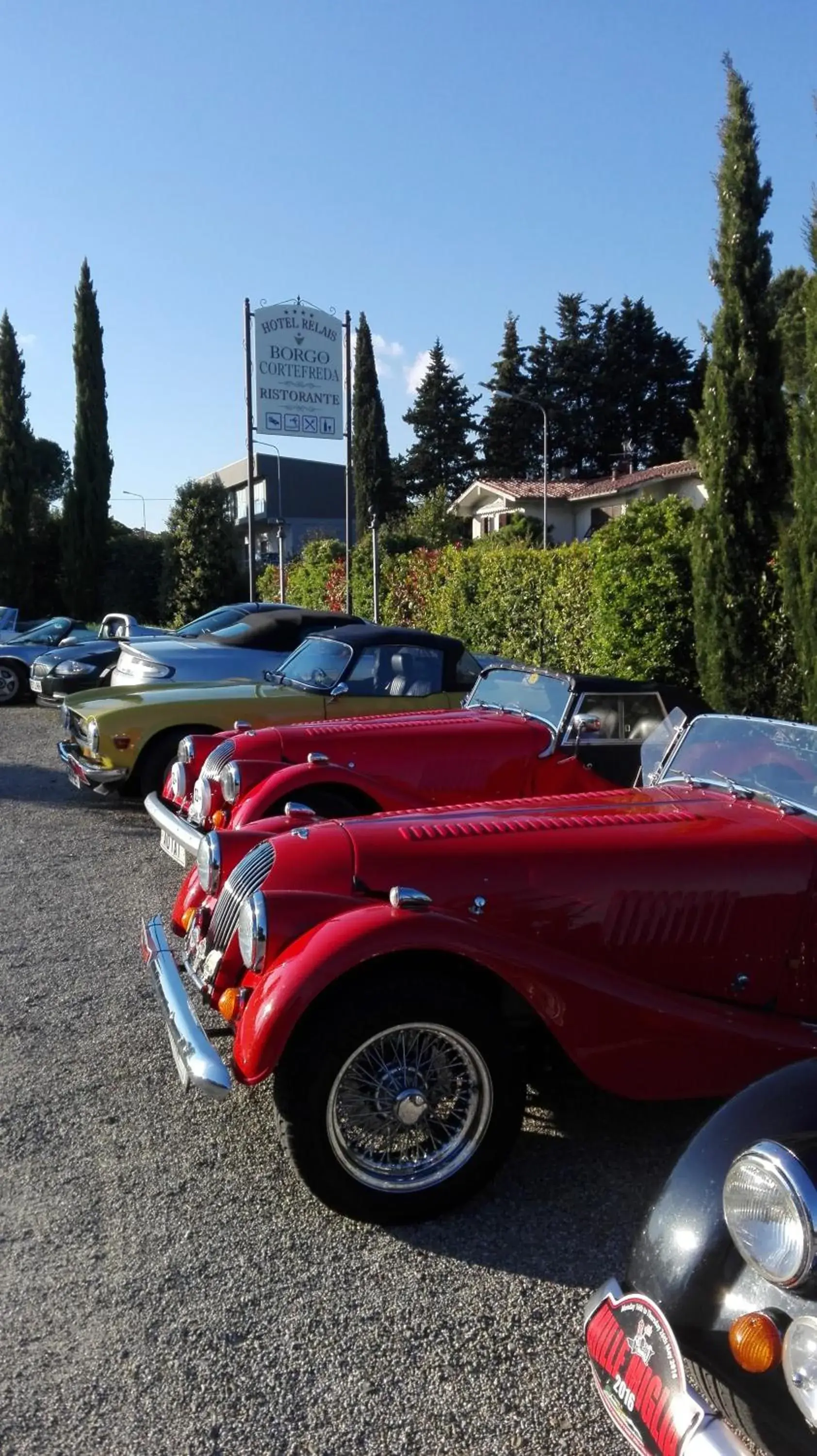 Parking in Hotel Borgo Di Cortefreda
