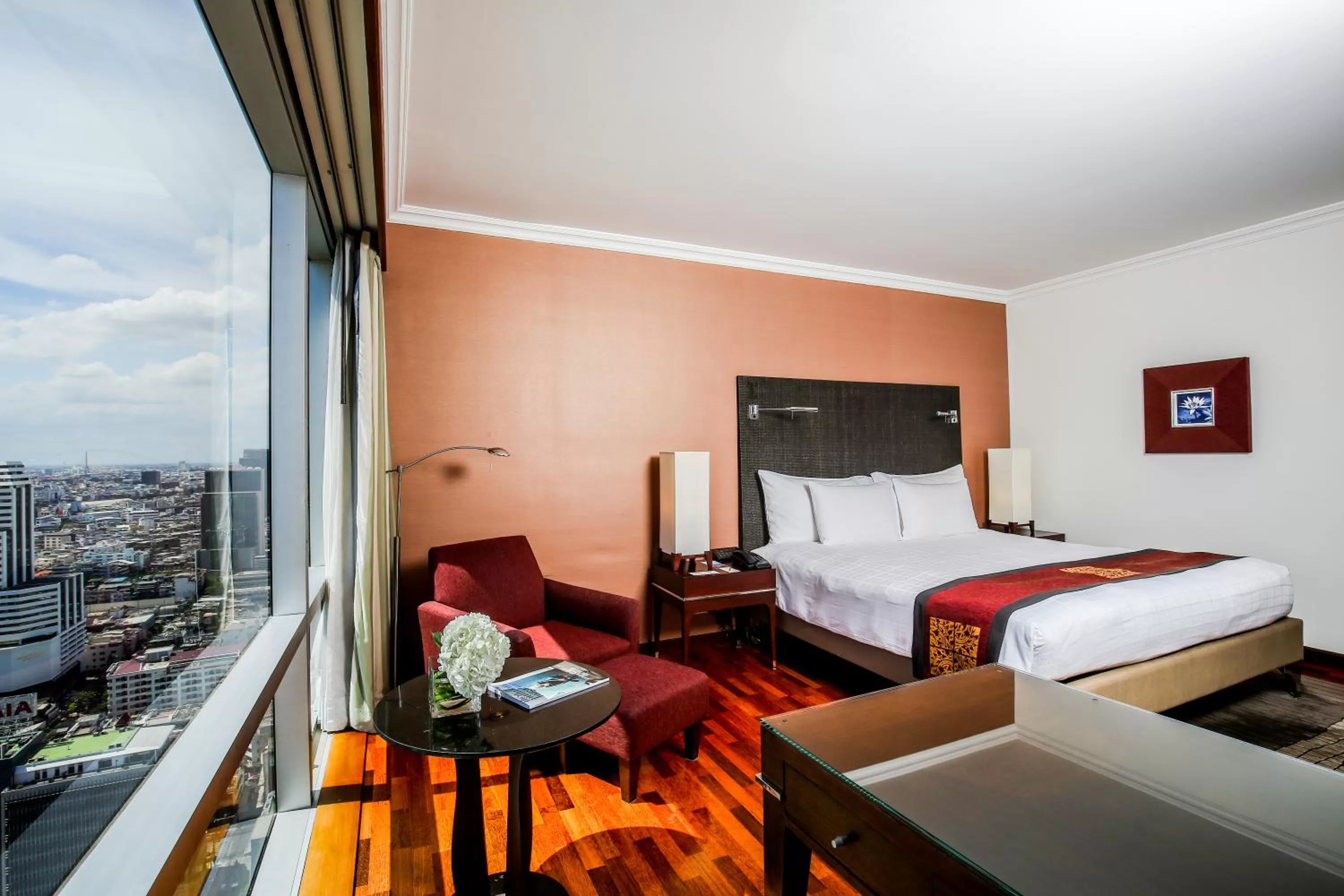 Bedroom, Bed in Pullman Bangkok Hotel G