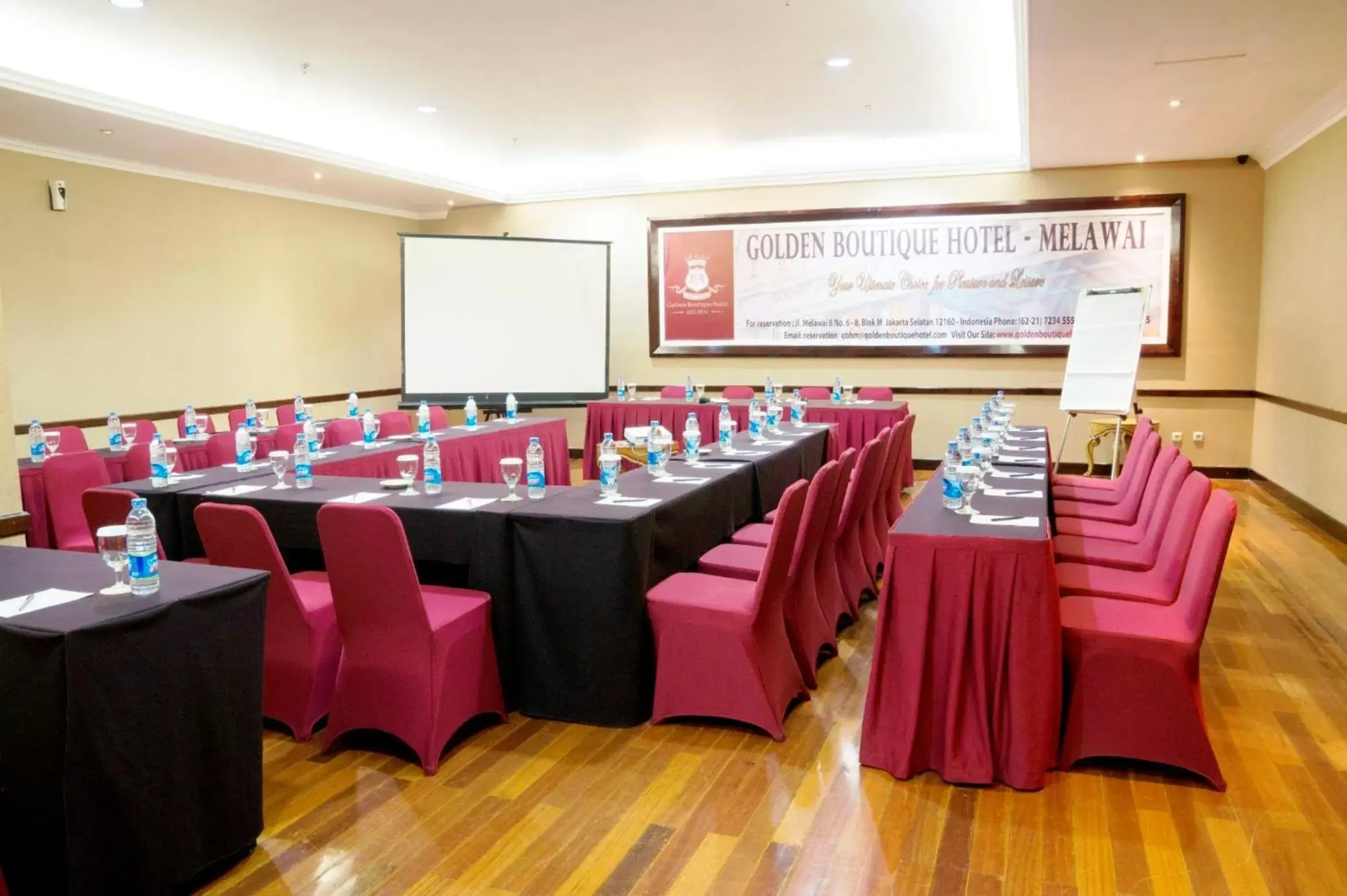 Meeting/conference room in Golden Boutique Hotel Melawai
