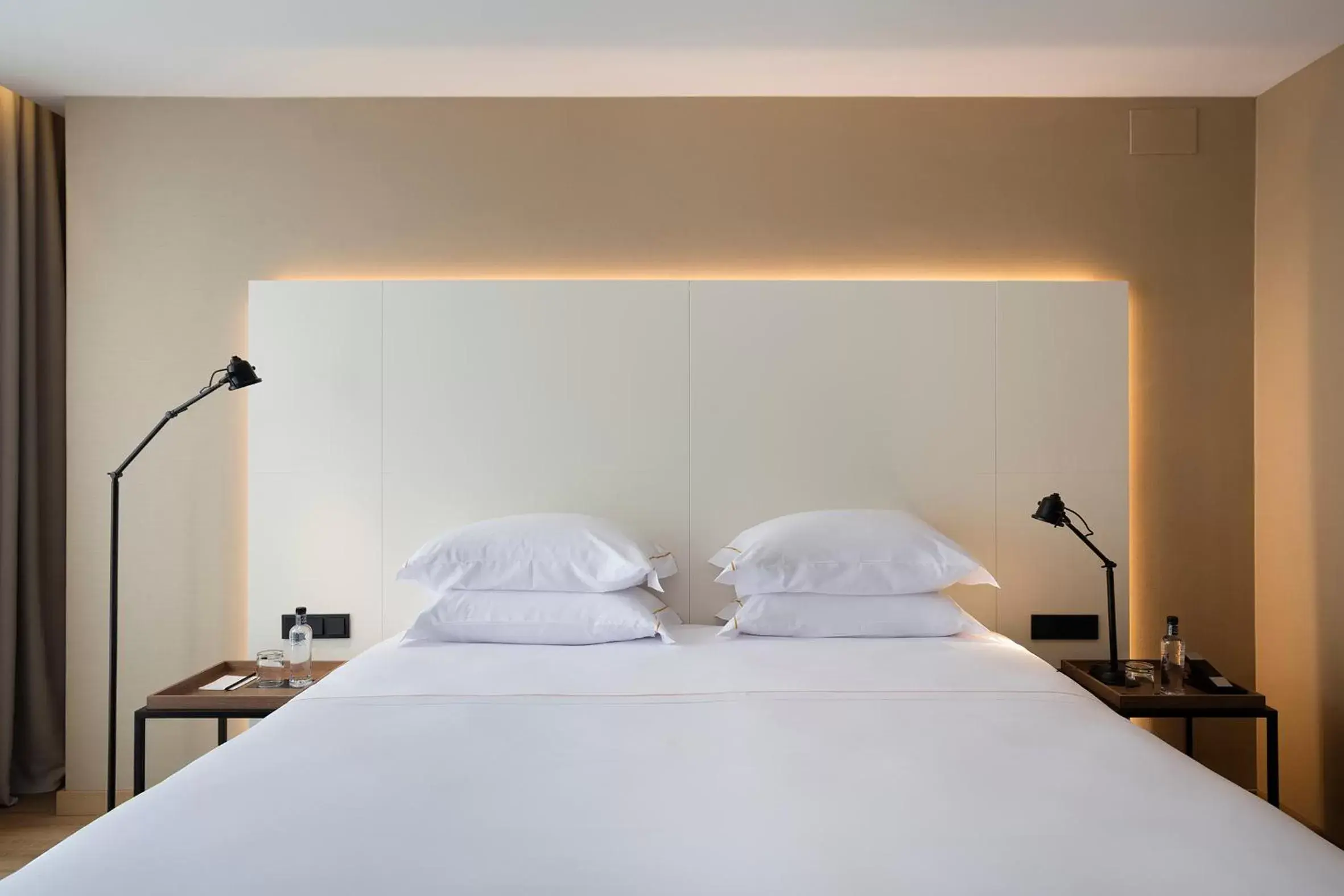 Bed in Casa Elliot by Bondia Hotel Group