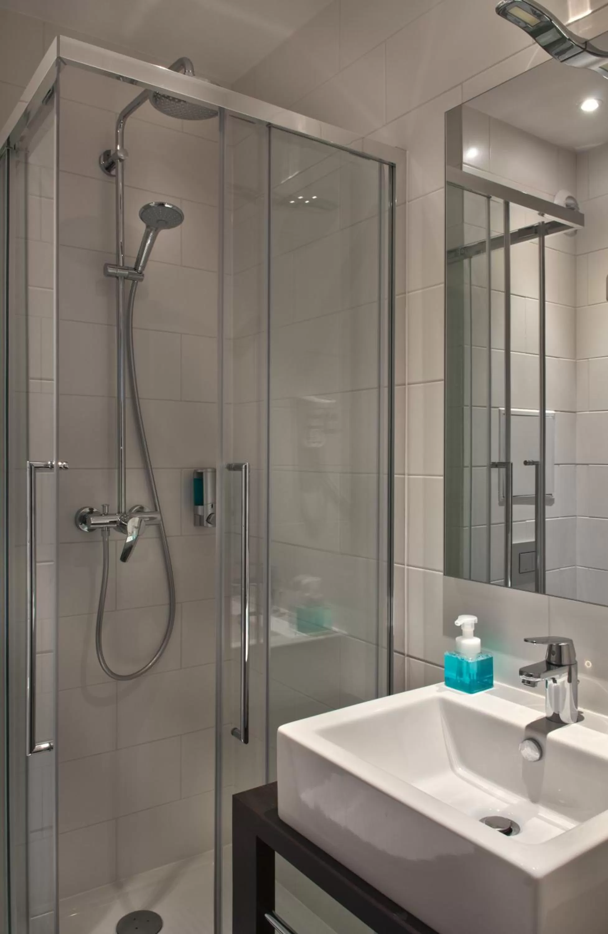 Shower in Hotel Les Terres Blanches