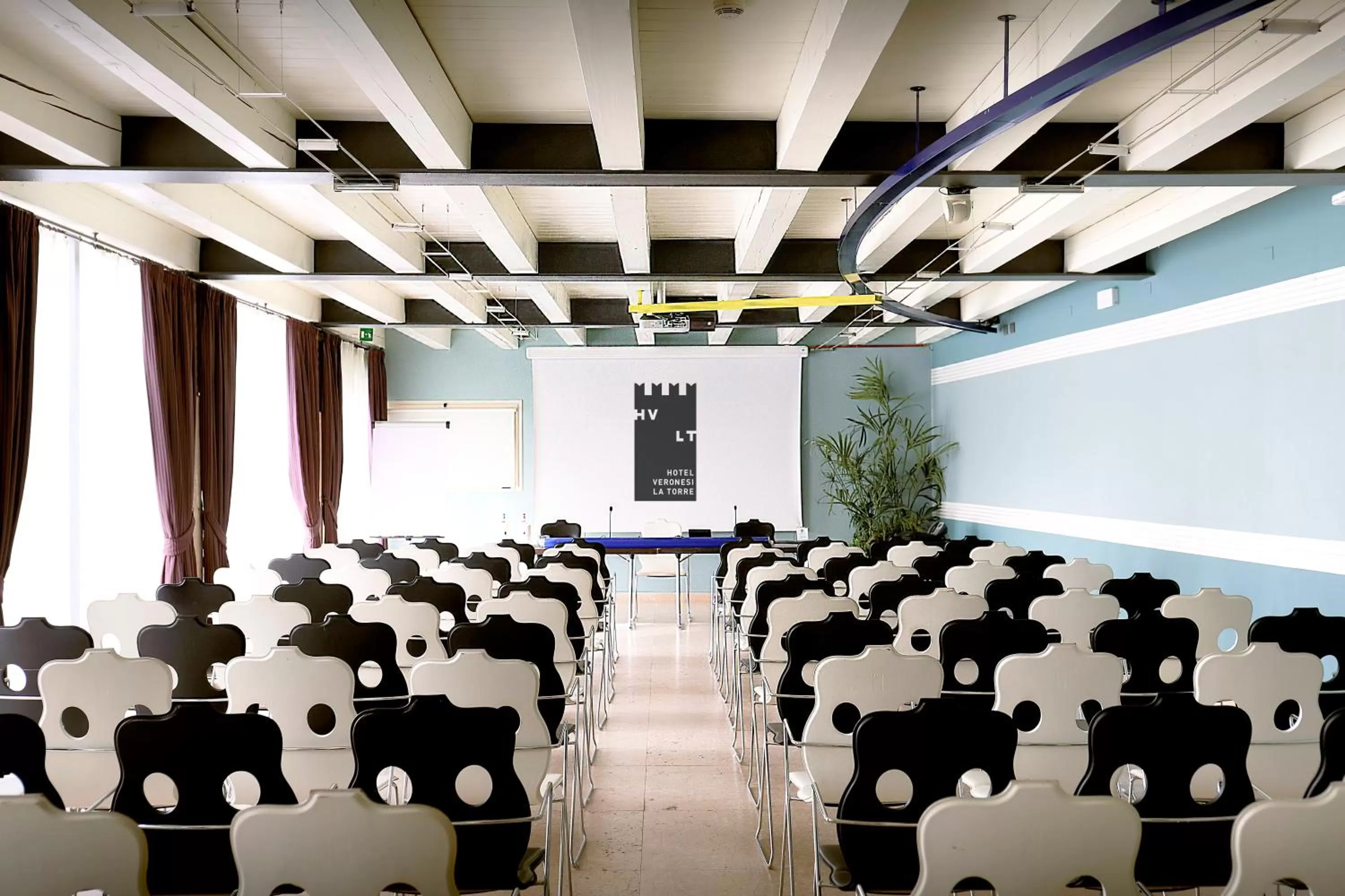 Meeting/conference room in Hotel Veronesi La Torre