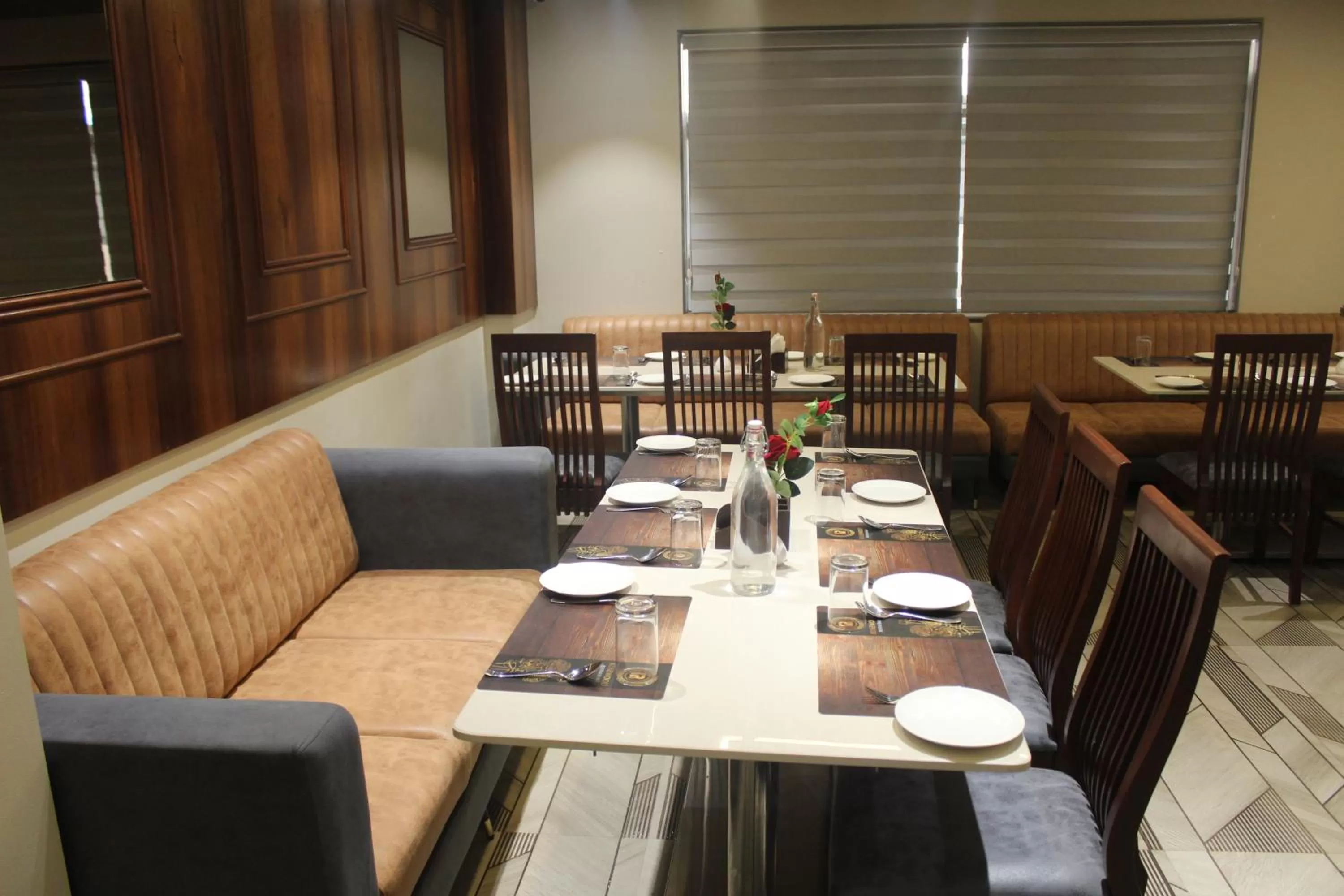 Breakfast in Hotel Rudra Royals