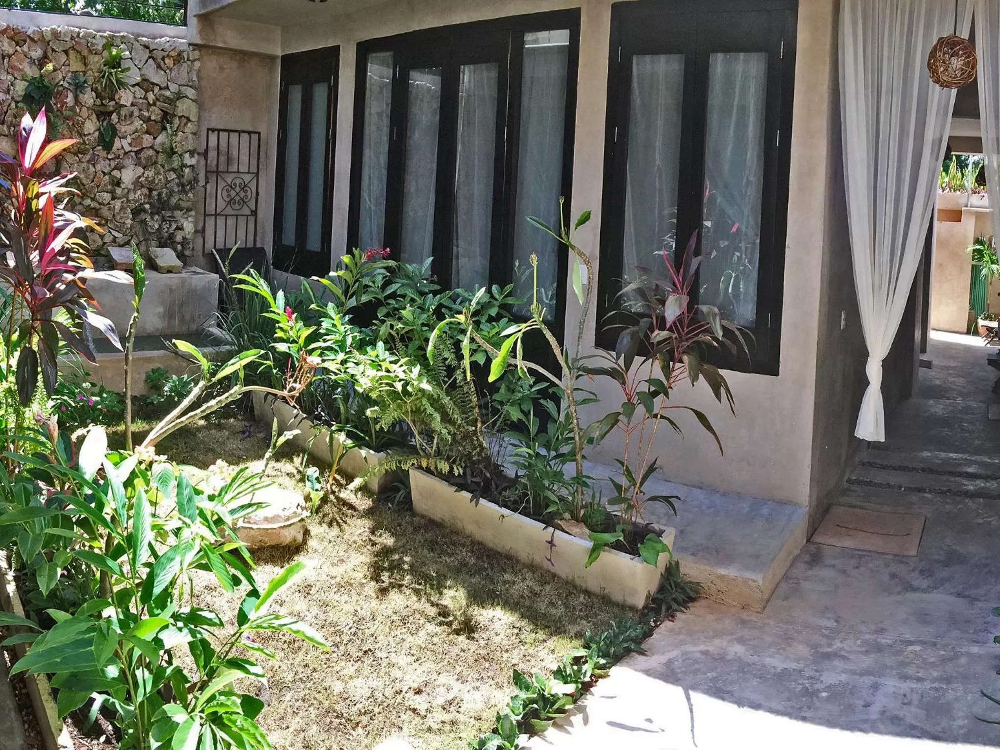 Garden in La Flor Casa Boutique