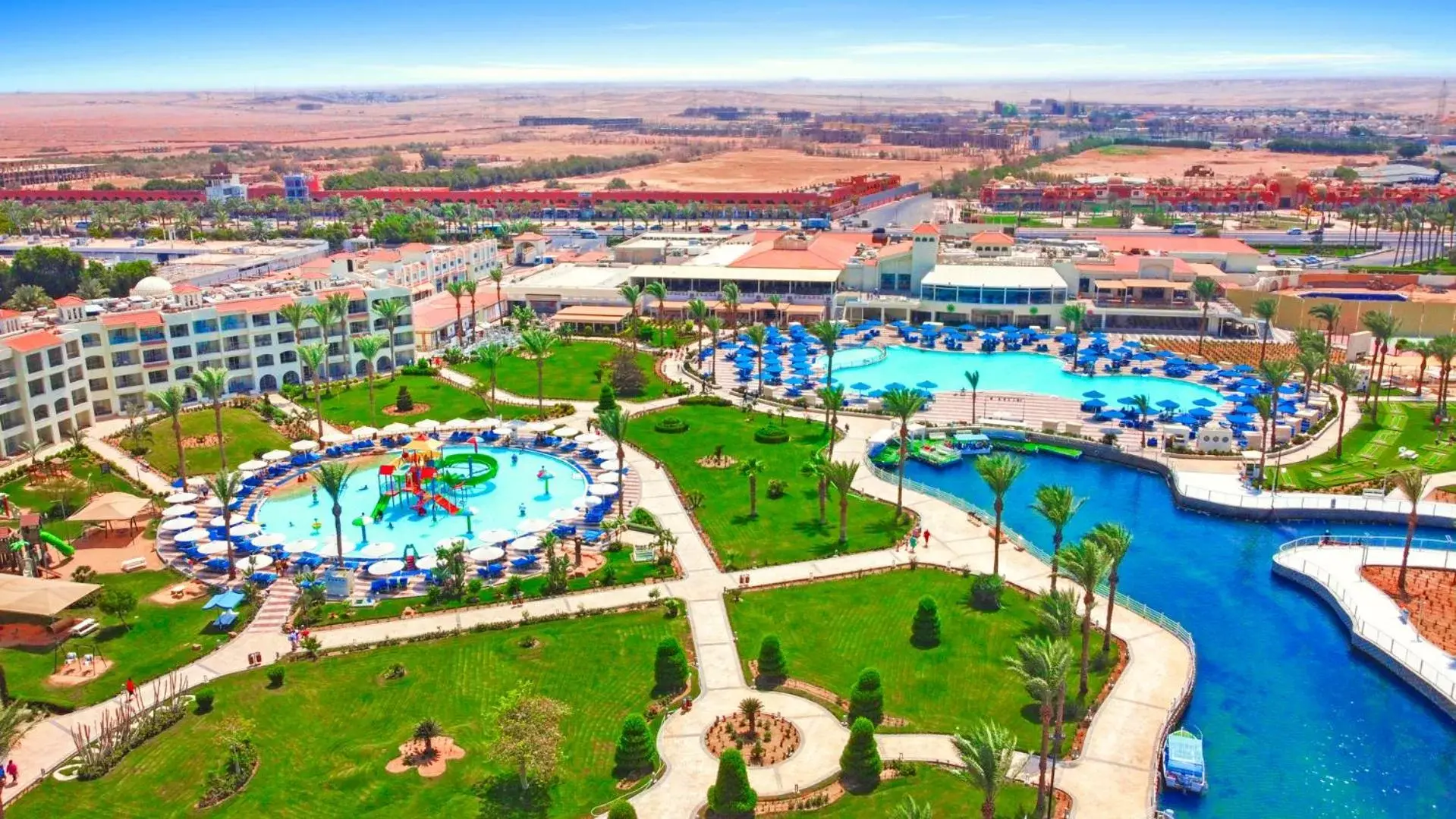 Swimming pool, Bird's-eye View in Pickalbatros Dana Beach Resort - Hurghada
