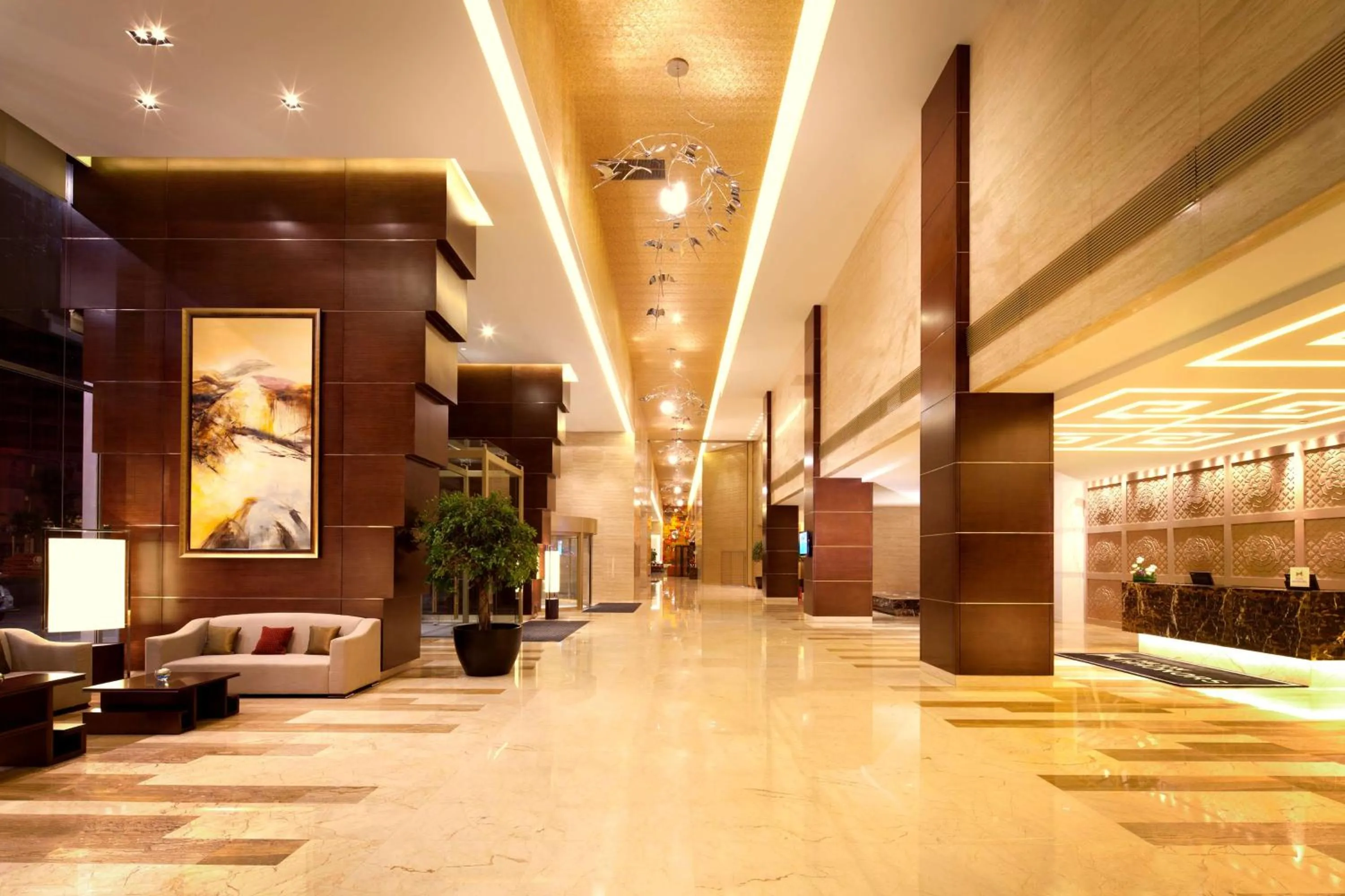 Lobby or reception in DoubleTree by Hilton Shenyang