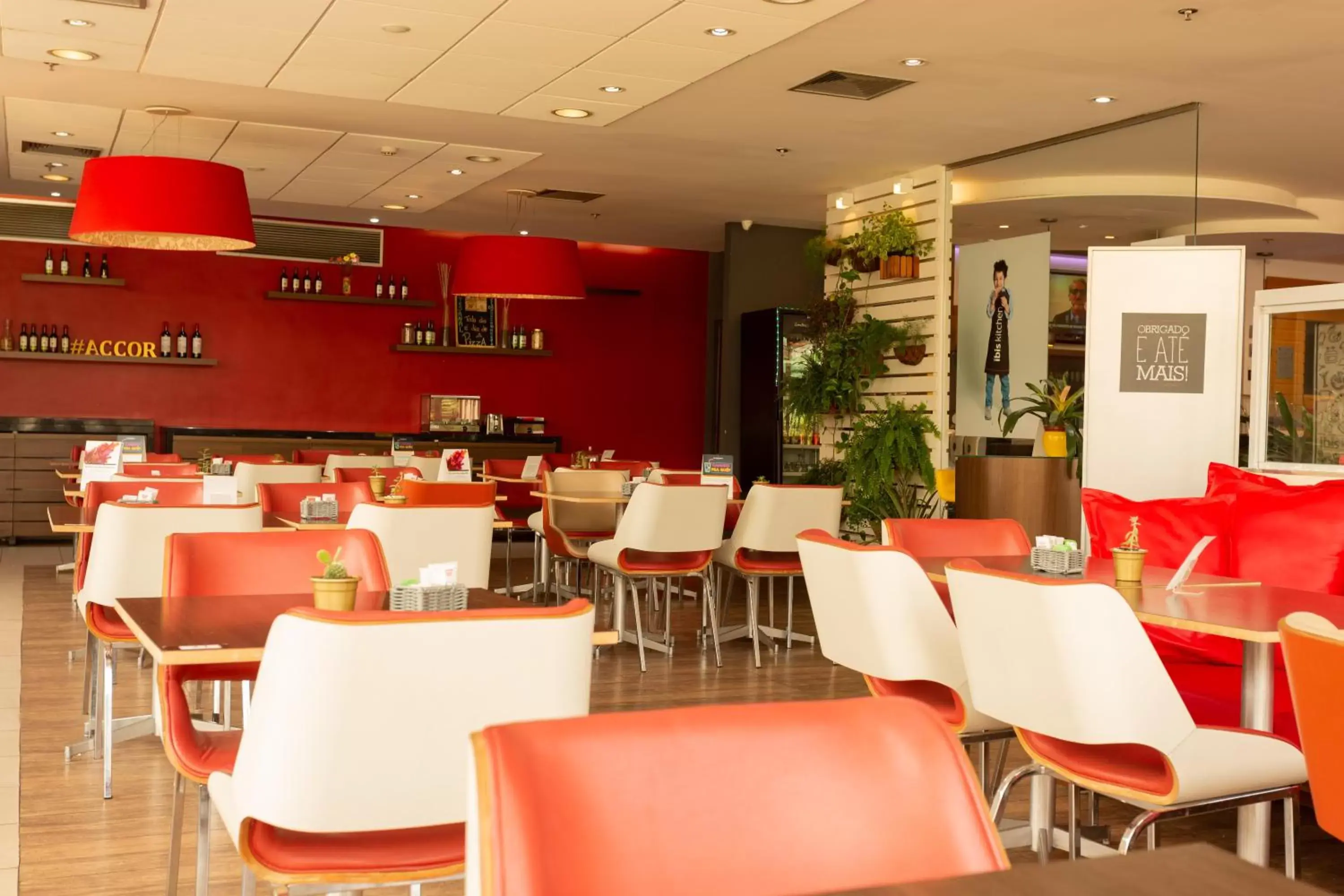 Restaurant/Places to Eat in ibis Piracicaba