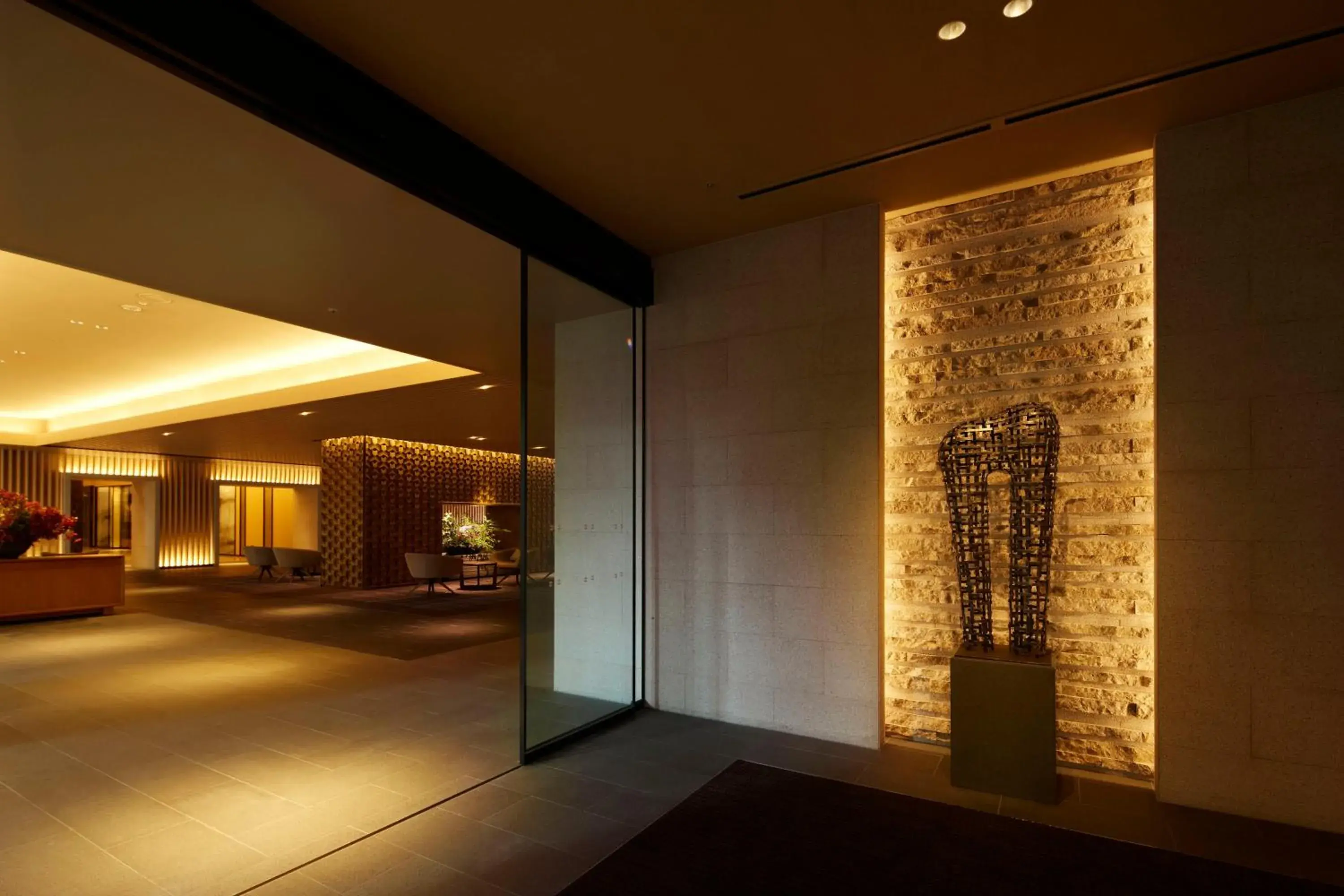 Lobby or reception in The Prince Sakura Tower Tokyo, Autograph Collection Lobby or reception in The Prince Sakura Tower Tokyo, Autograph Collection