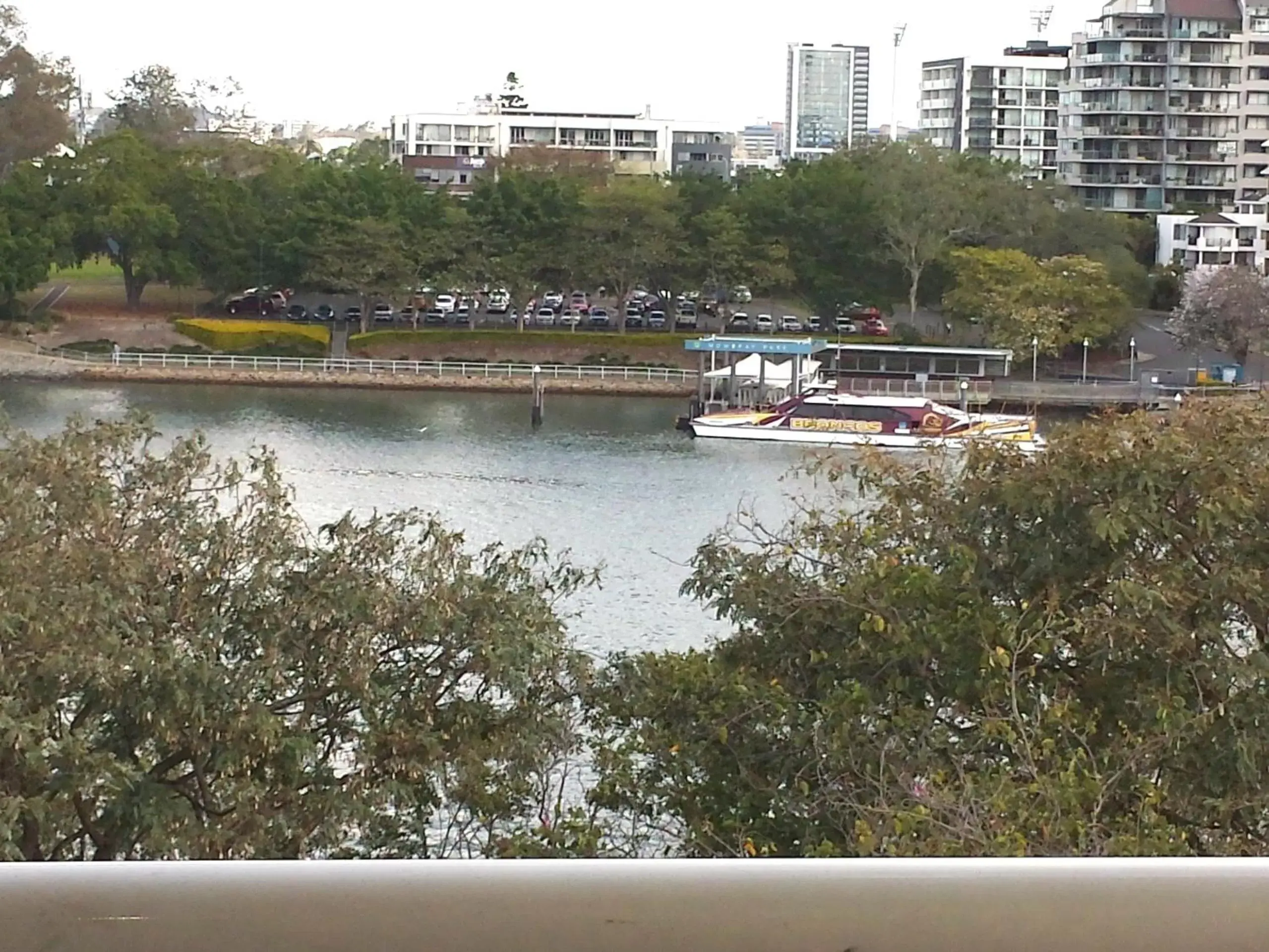 Day, Nearby Landmark in Kirribilli Apartments