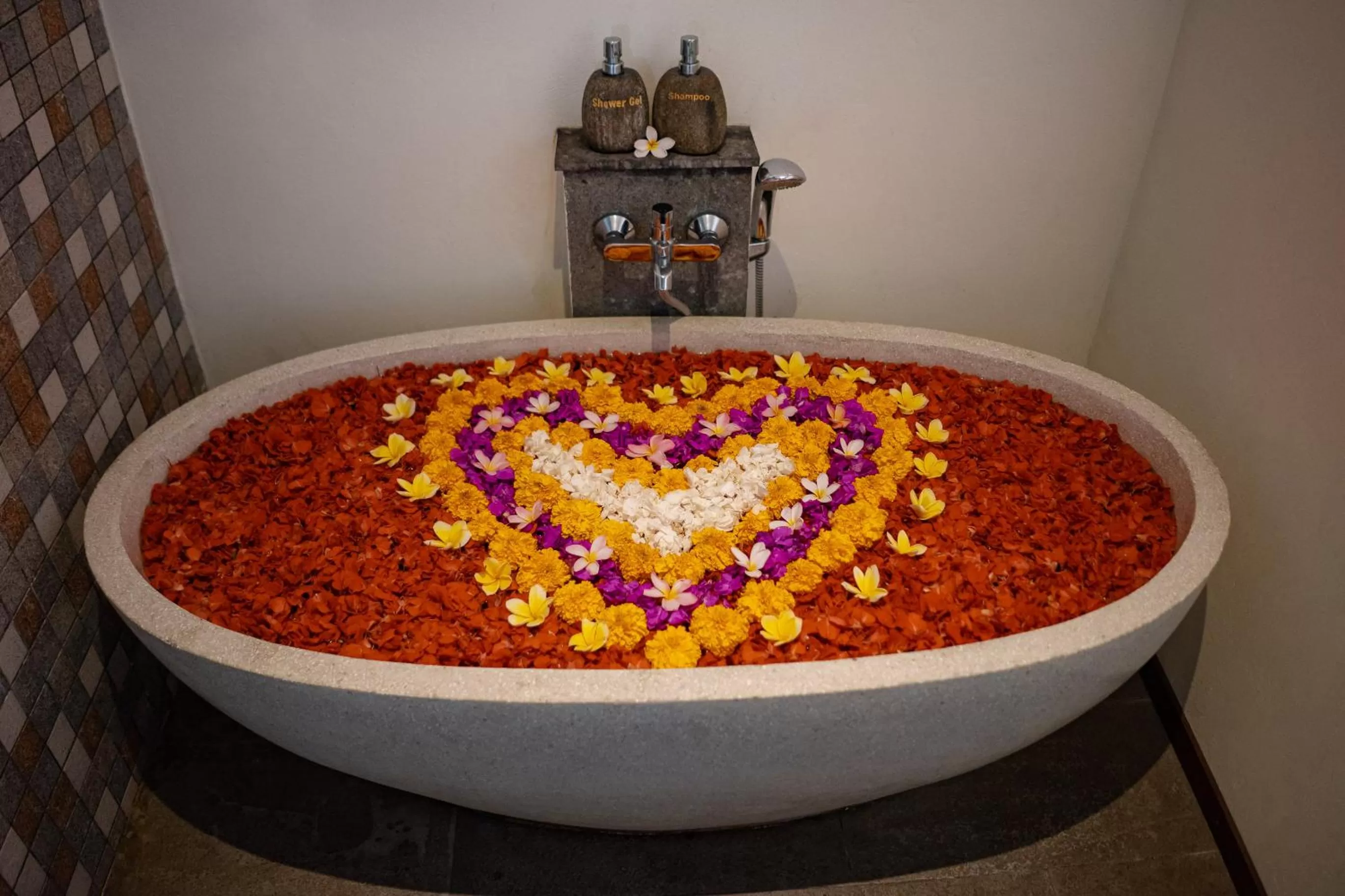 Bathroom in Kubu Rama Ubud Cottage