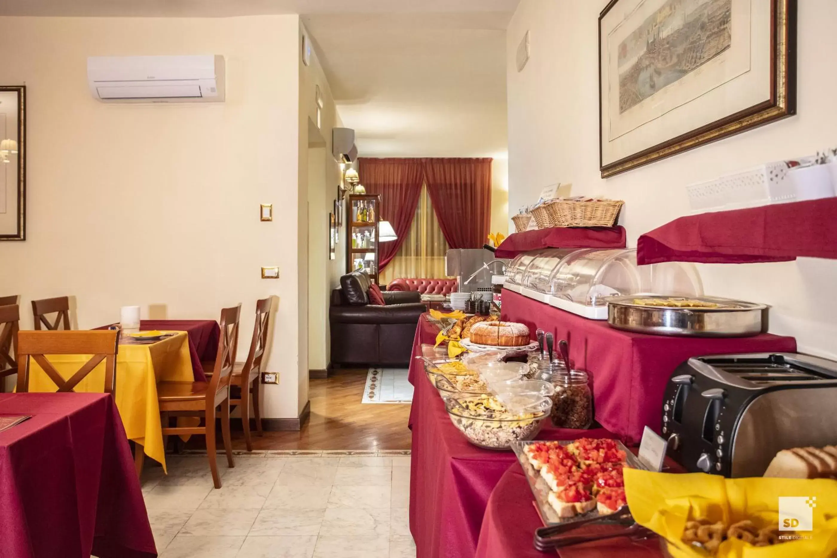 Food and drinks in Hotel Alessandro Della Spina