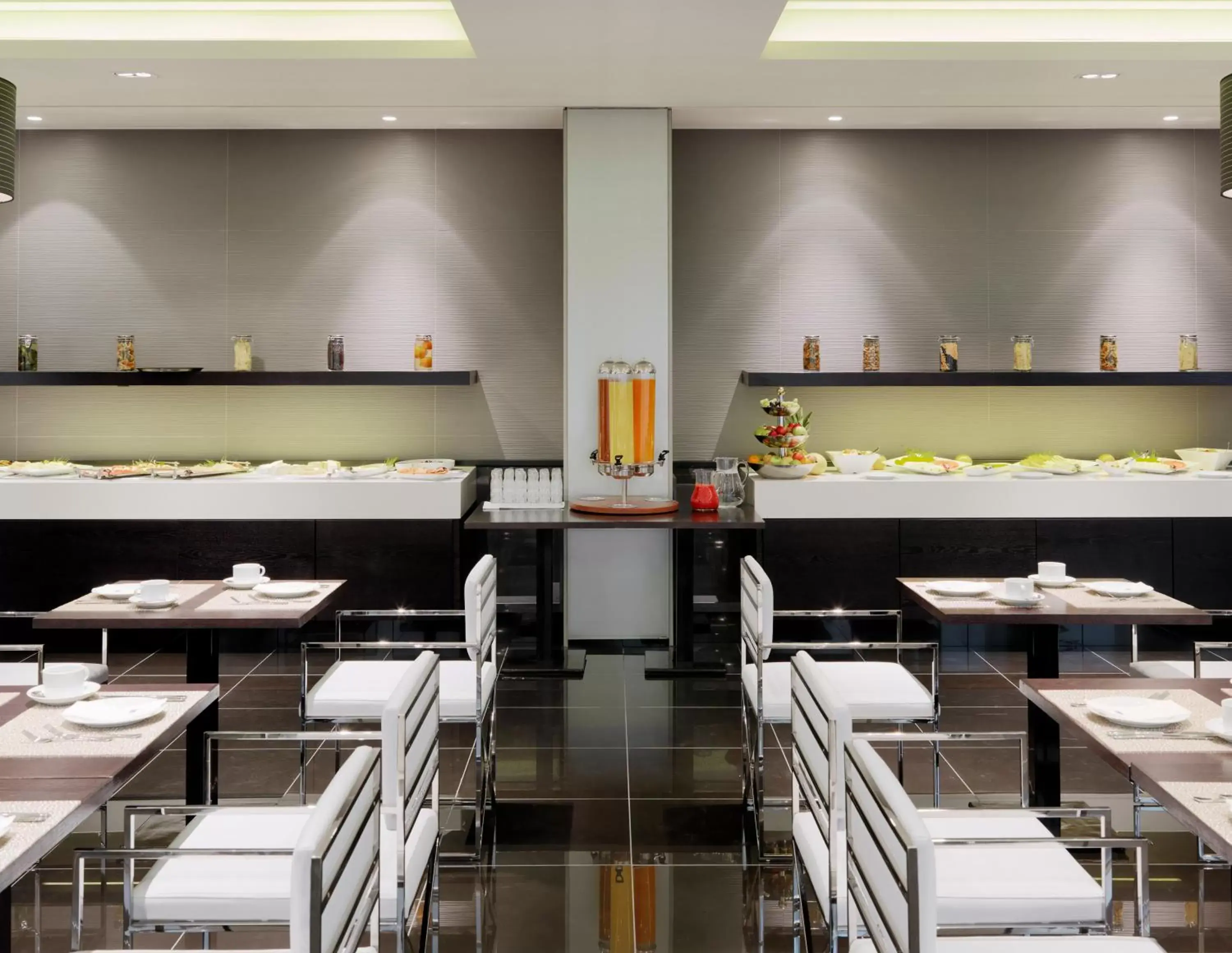 Restaurant/places to eat in H10 Berlin Ku'Damm Restaurant/places to eat in H10 Berlin Ku'Damm