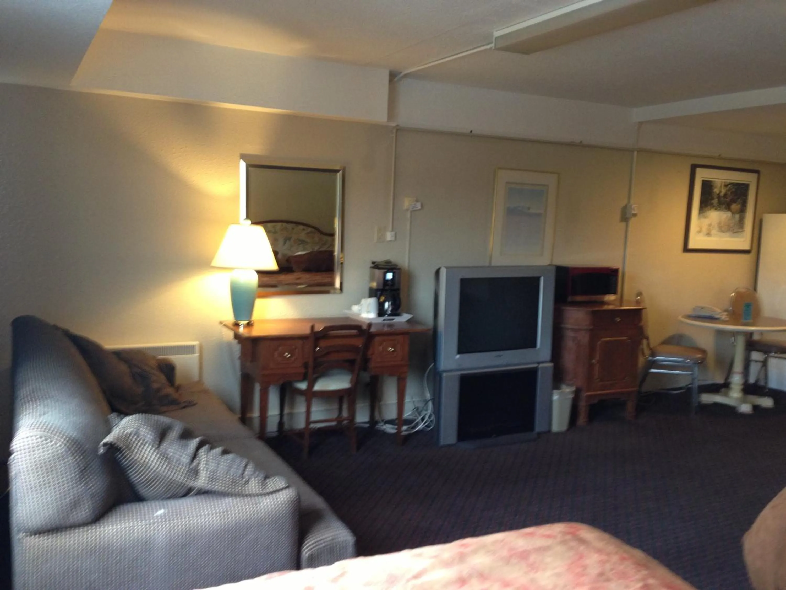 Photo of the whole room in Moby Dick Inn