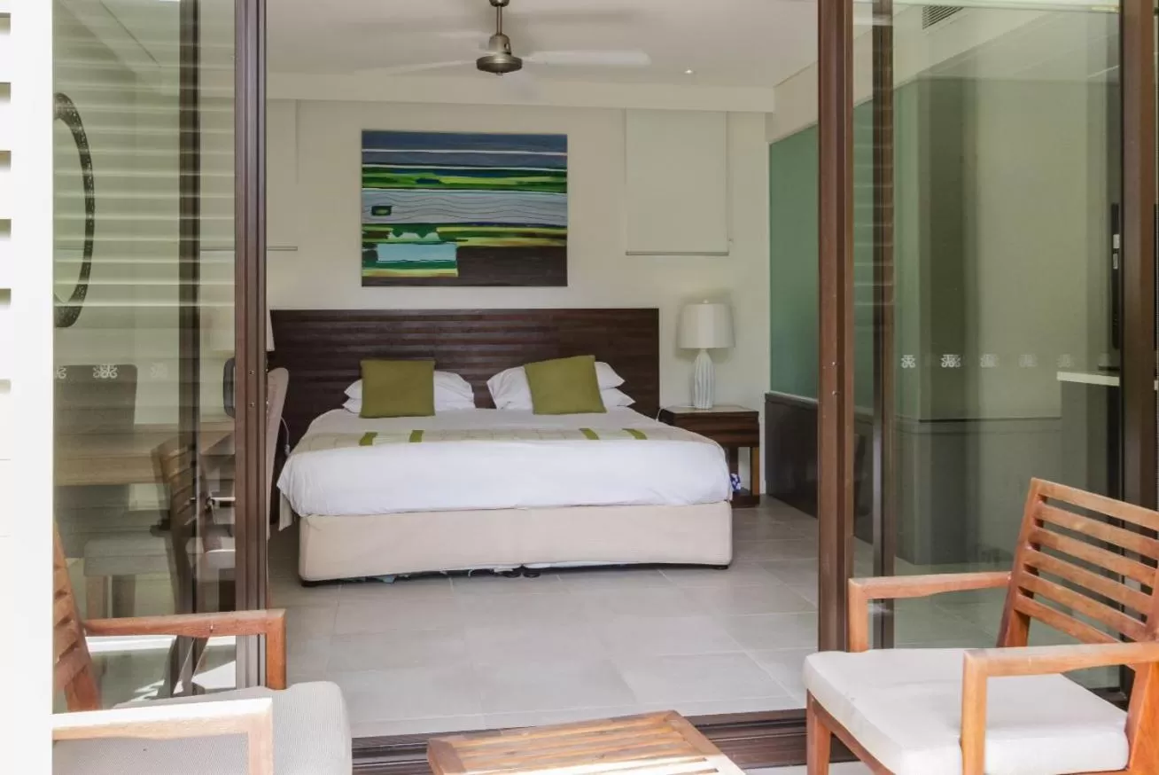 Bed in Port Douglas Private Apartments in Temple