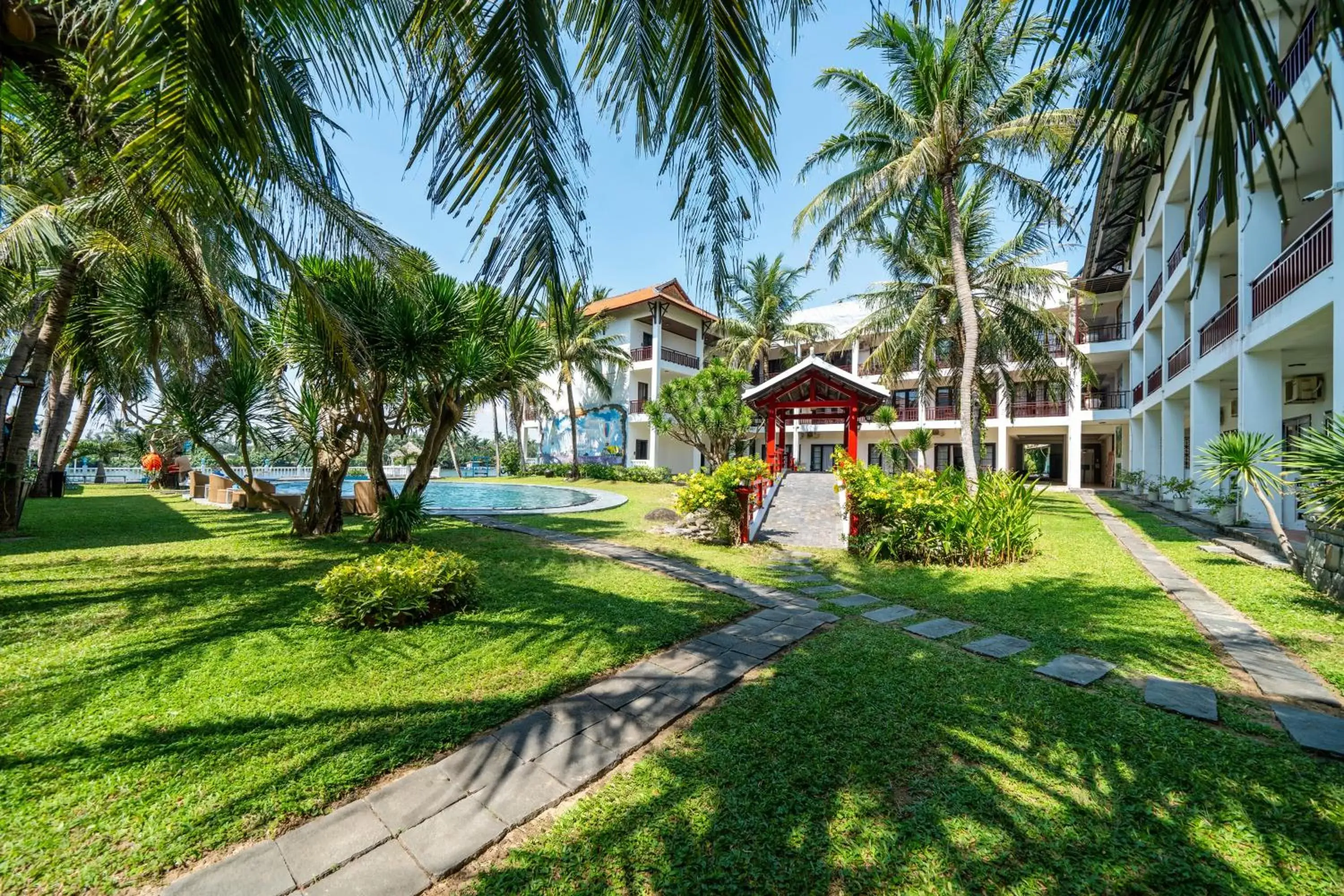 Garden, Property Building in River Beach Resort & Residences