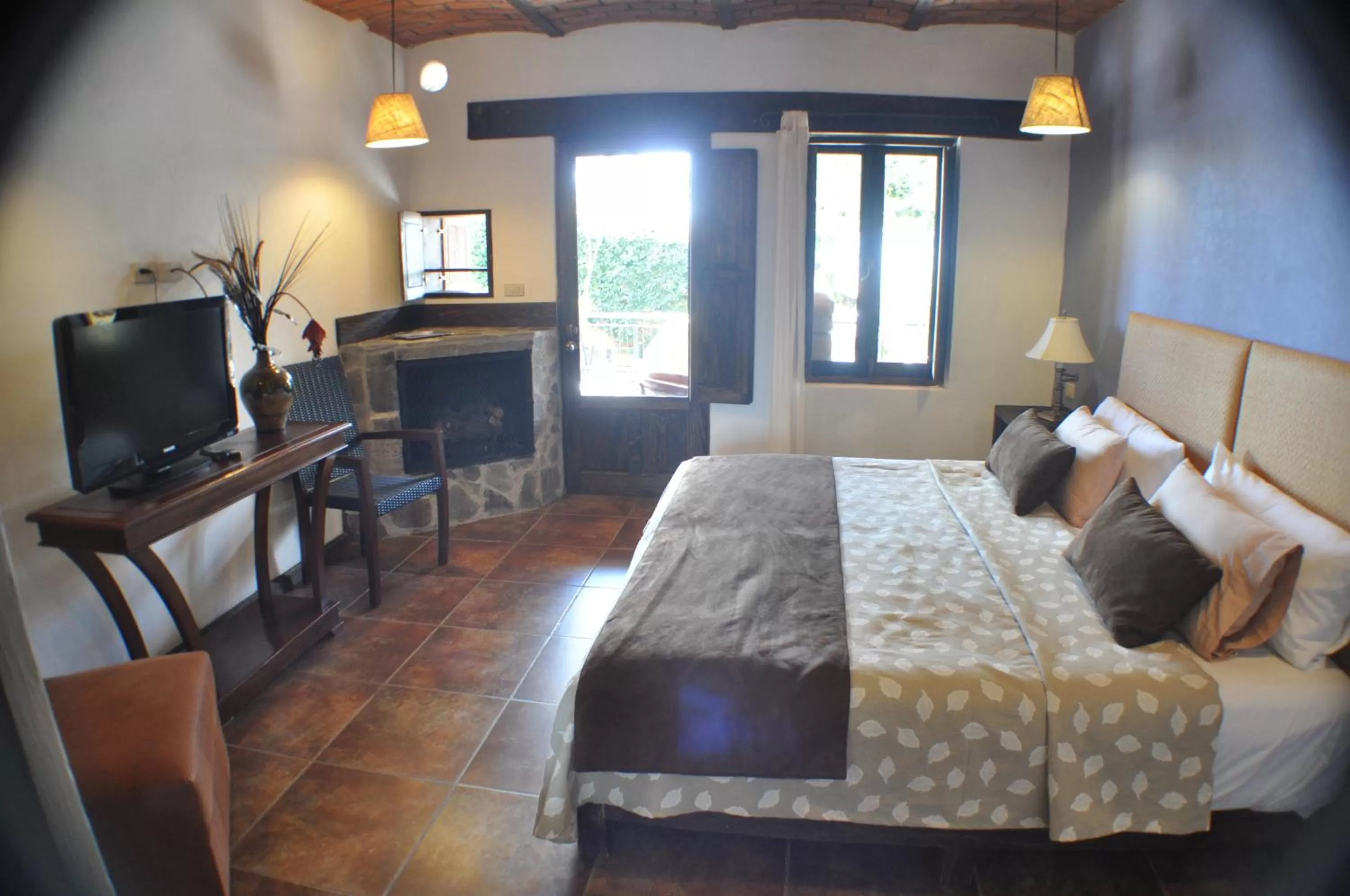 TV/Entertainment Center in Hotel Villa Cassis