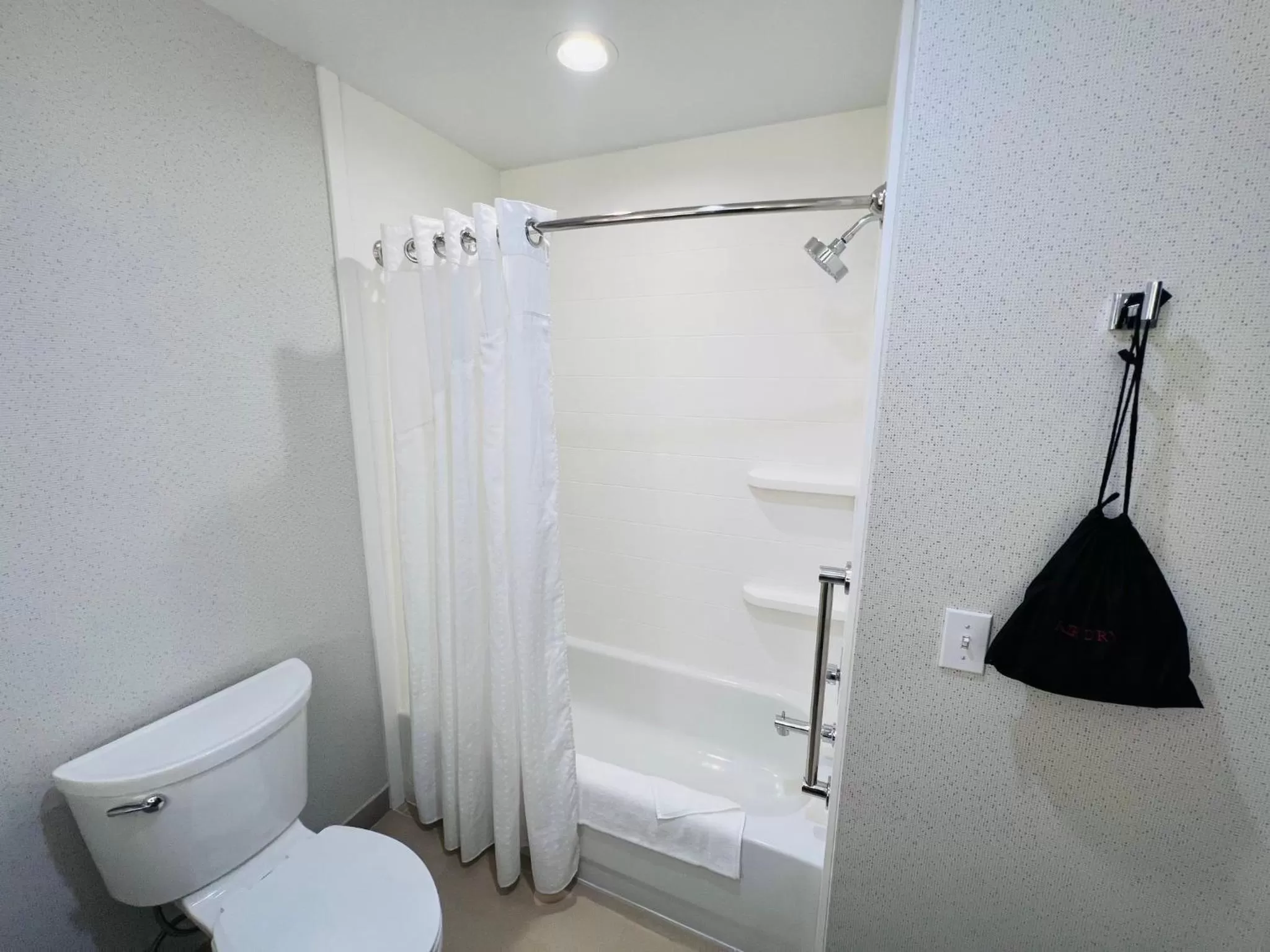 Bathroom in Holiday Inn Express & Suites Salinas by IHG