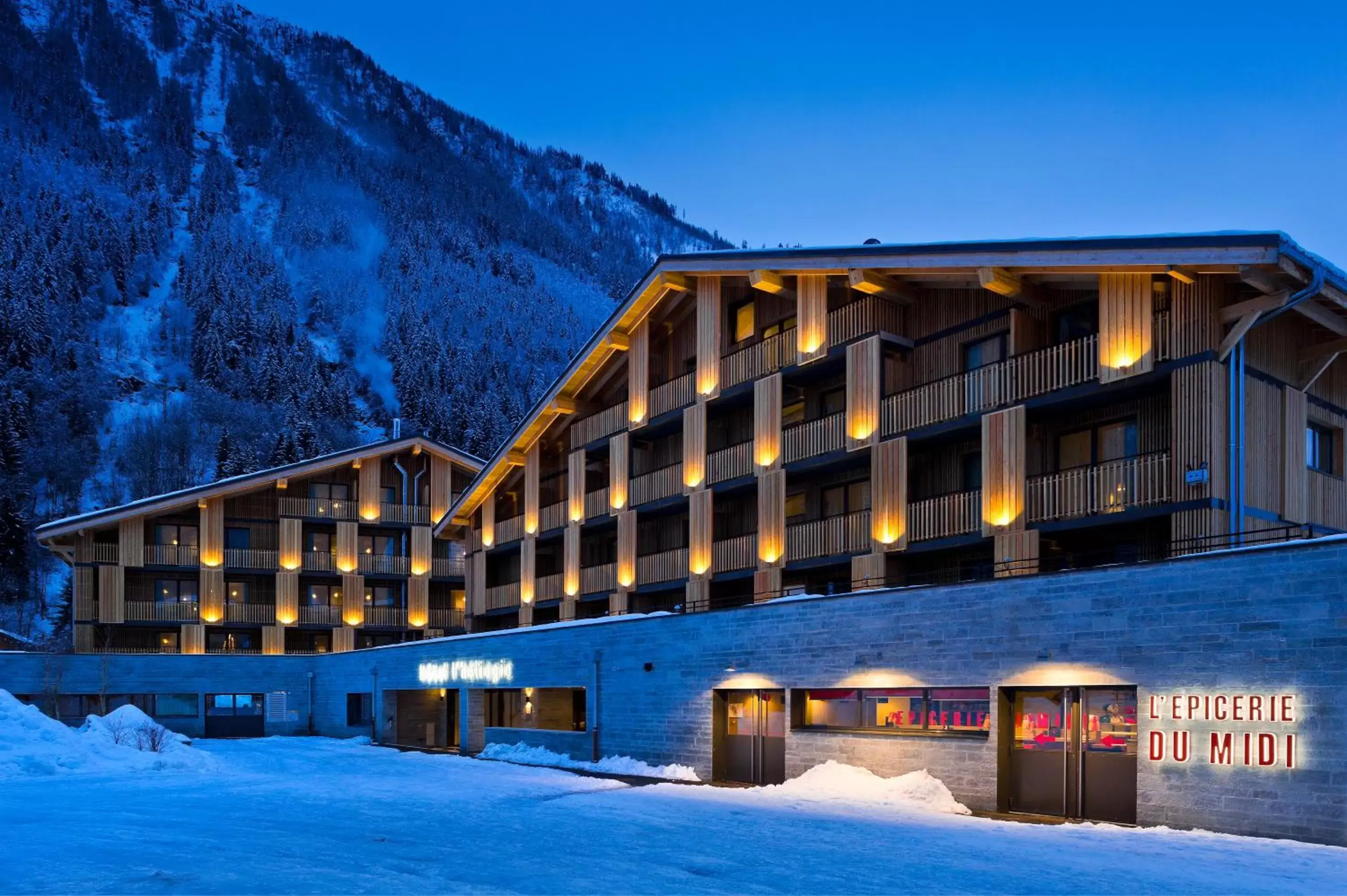 Facade/entrance, Winter in Heliopic Hotel & Spa