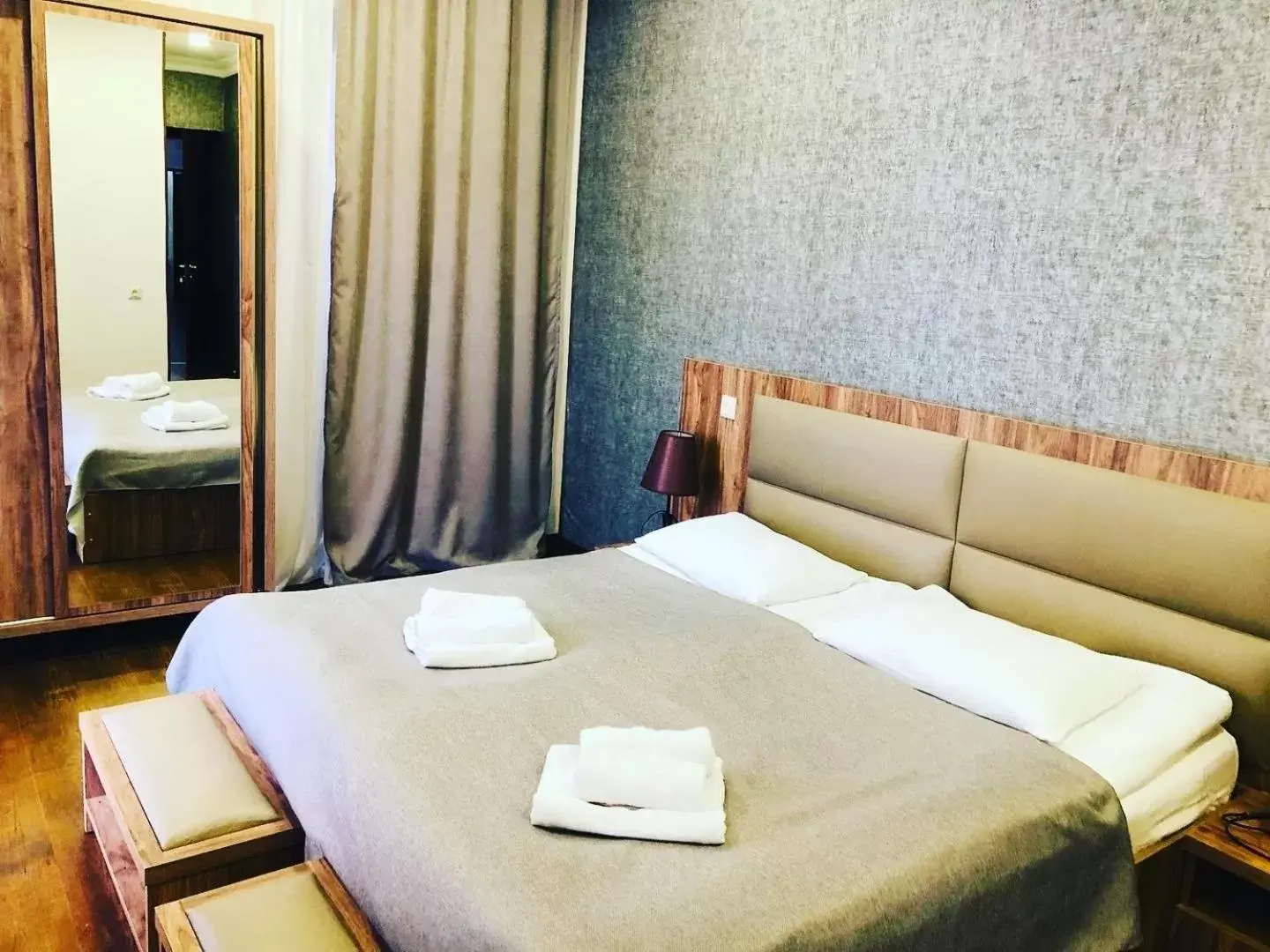 Large Twin Room in Hotel Shgedi Mestia Large Twin Room in Hotel Shgedi Mestia