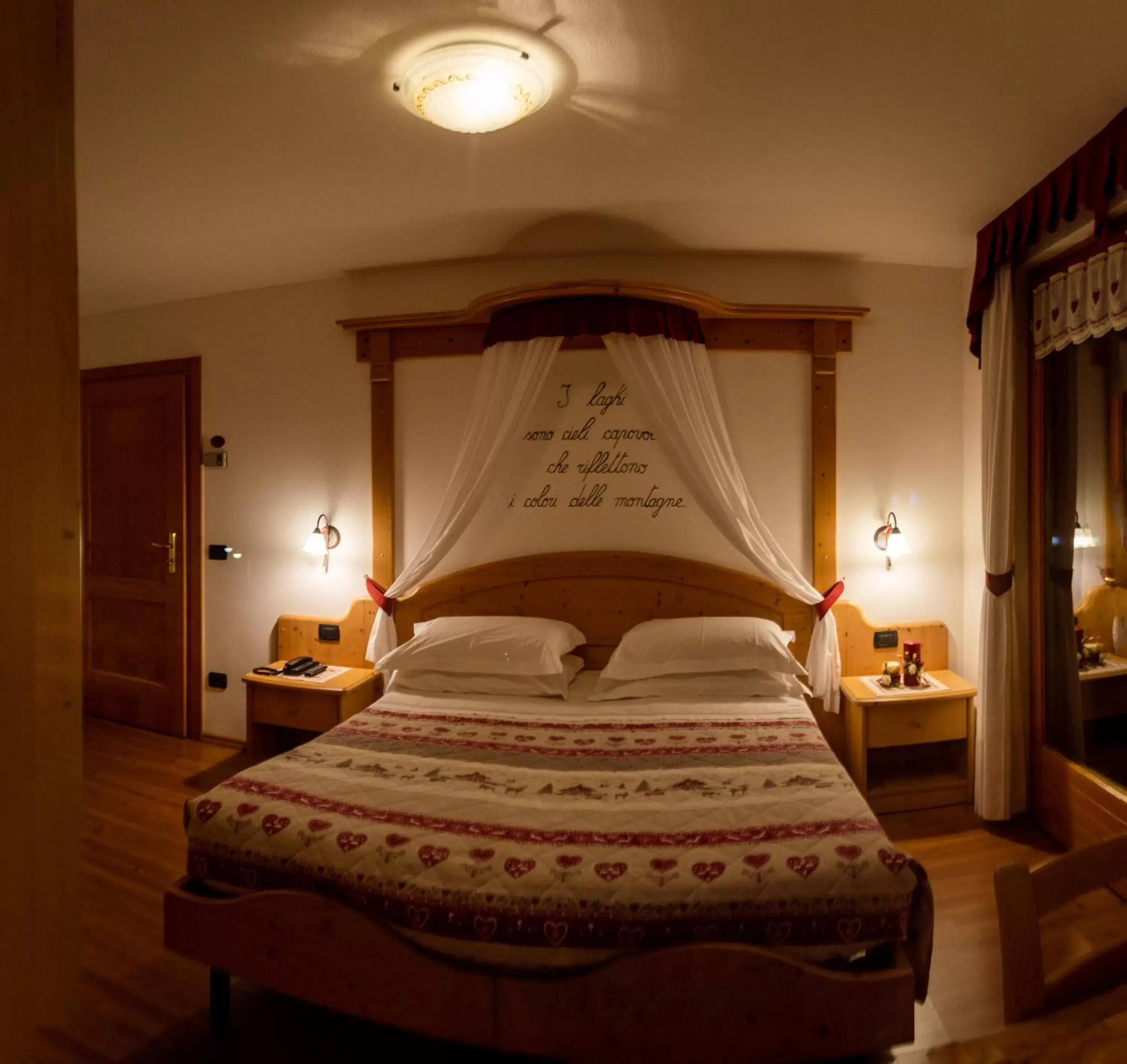 Photo of the whole room, Bed in Hotel Garnì Sant'Antonio con Spa