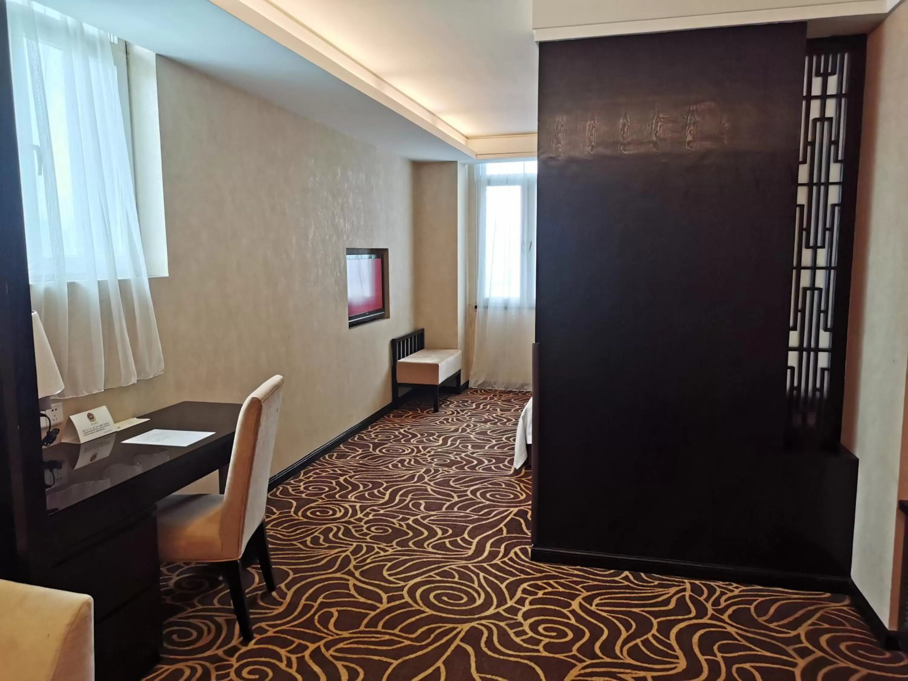 People in Hua Shi Hotel