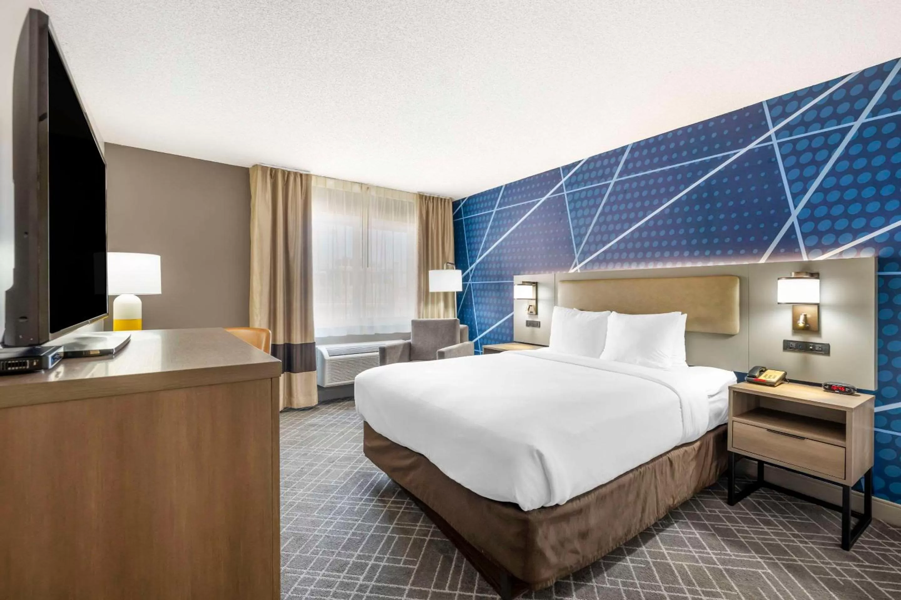 Bedroom, Bed in Comfort Inn Hastings