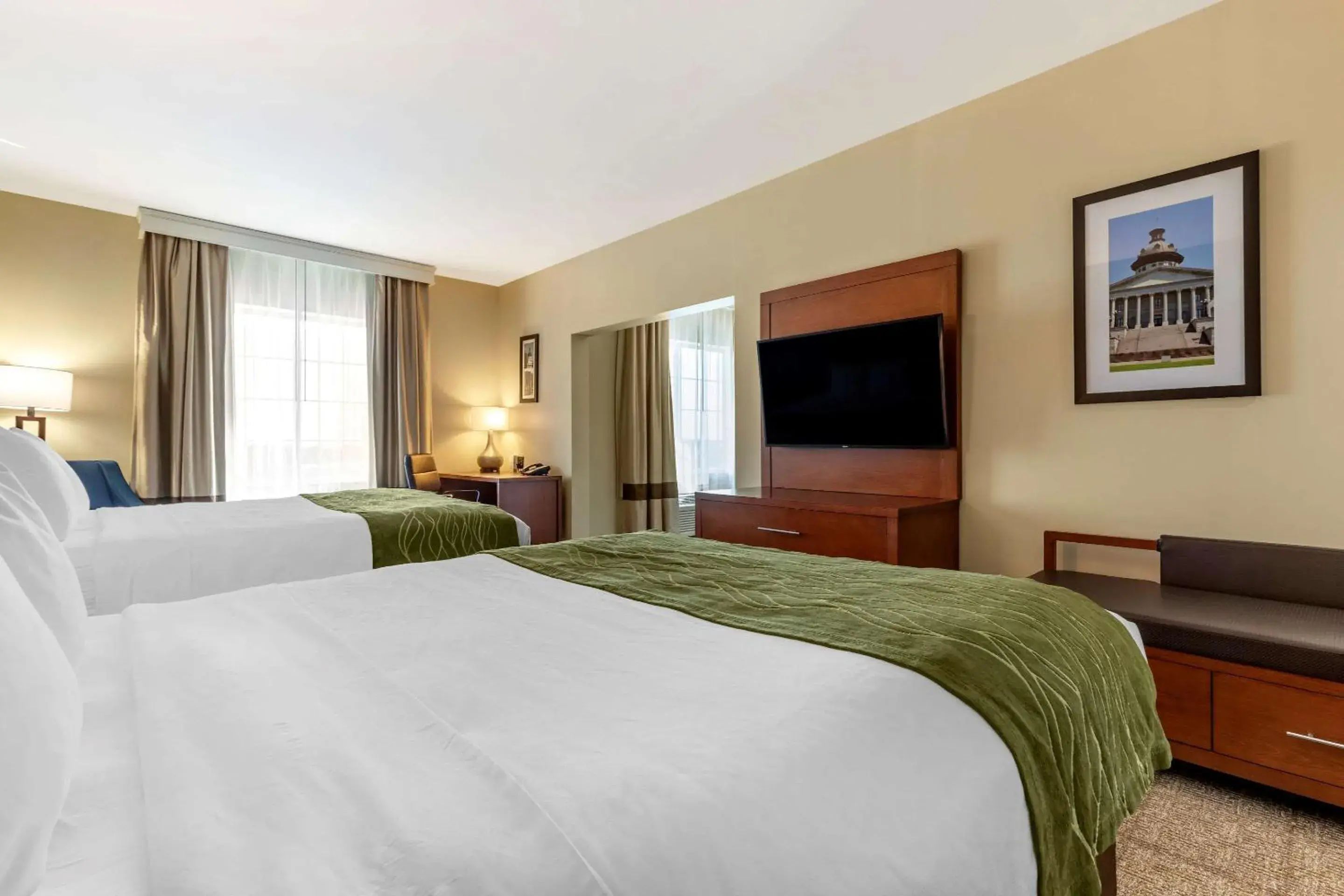 Photo of the whole room, Bed in Comfort Inn & Suites Orangeburg