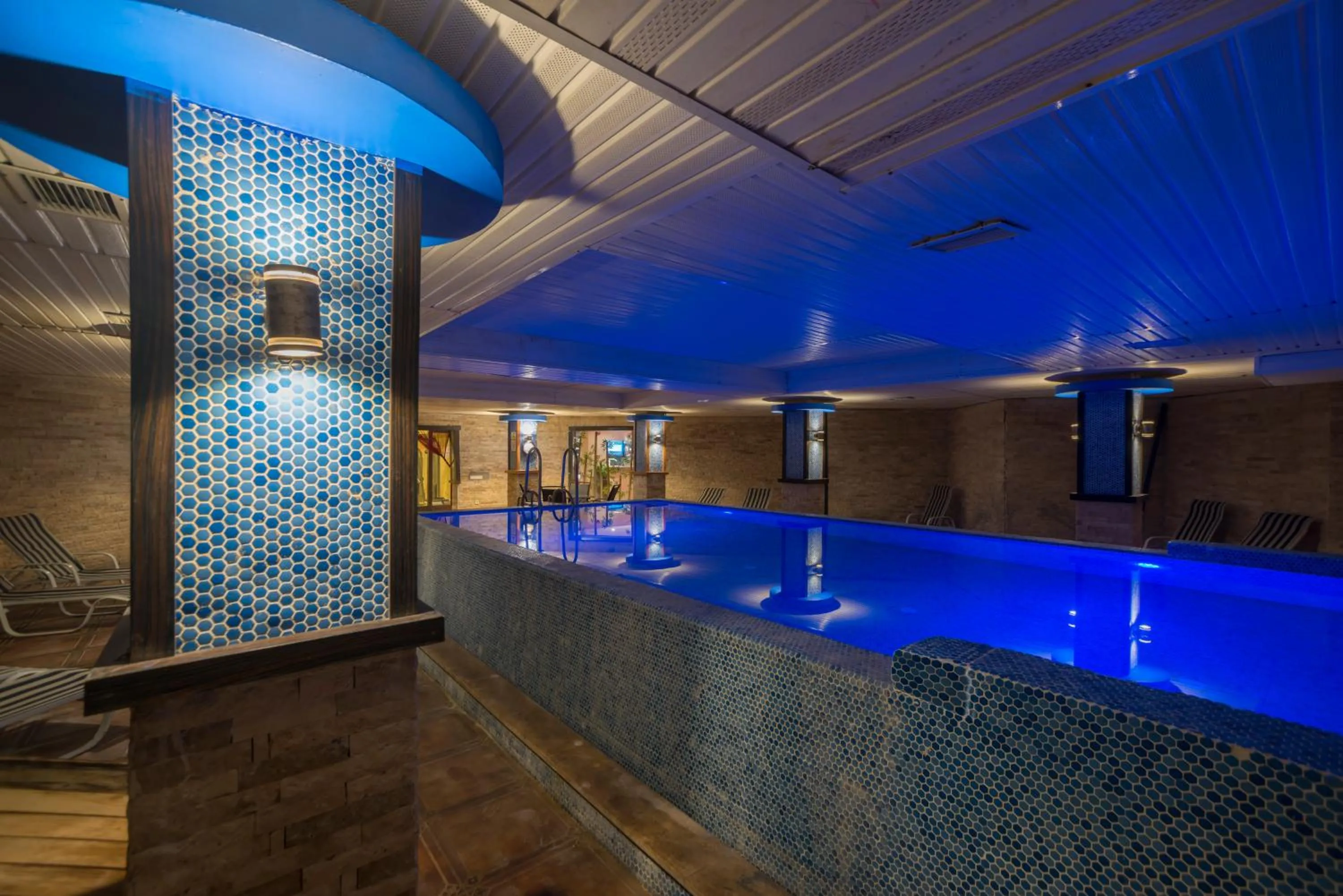Swimming pool in Tac Premier Hotel & Spa