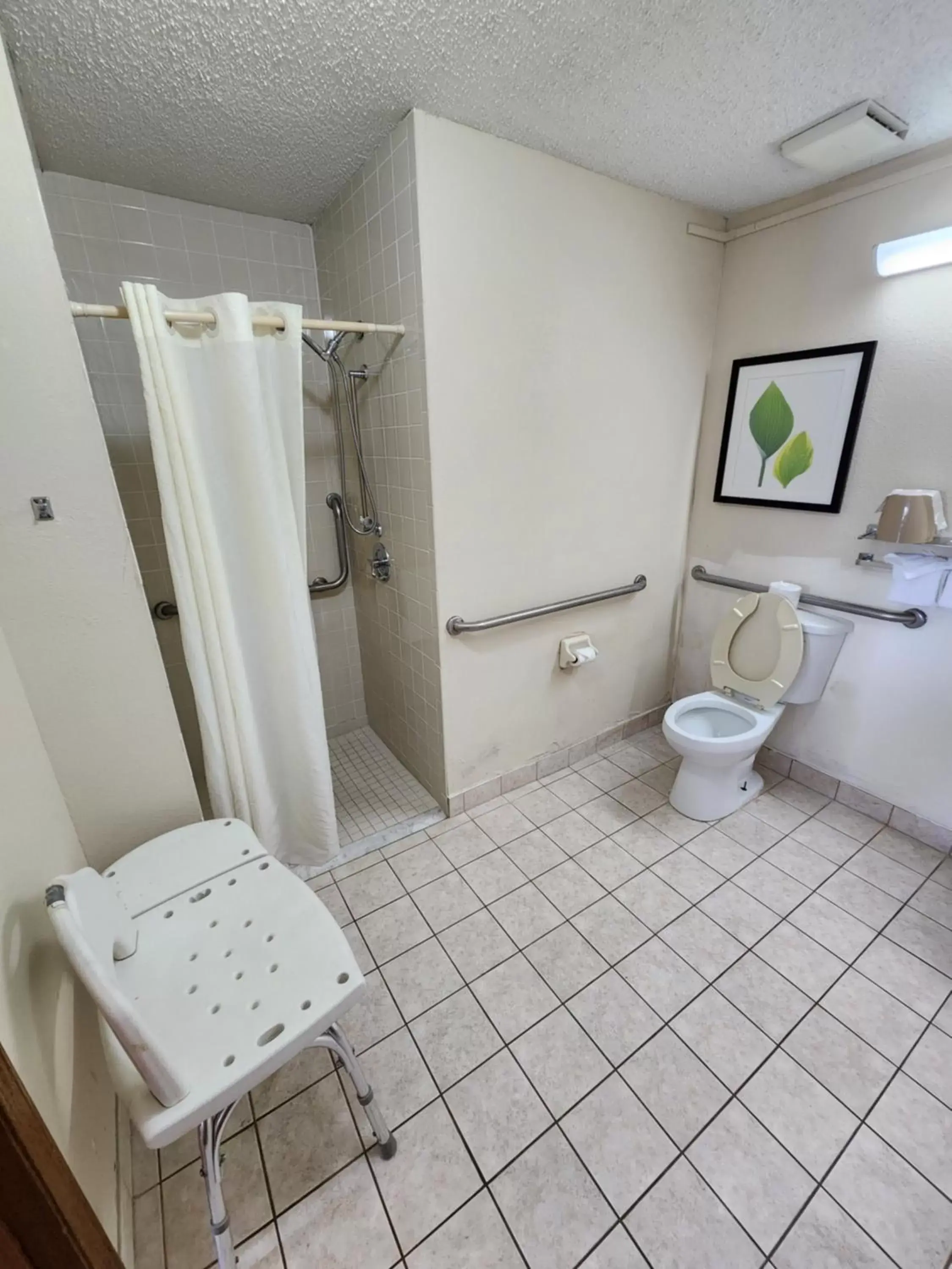 Bathroom in WestSpring Inn - Westlake Cleveland