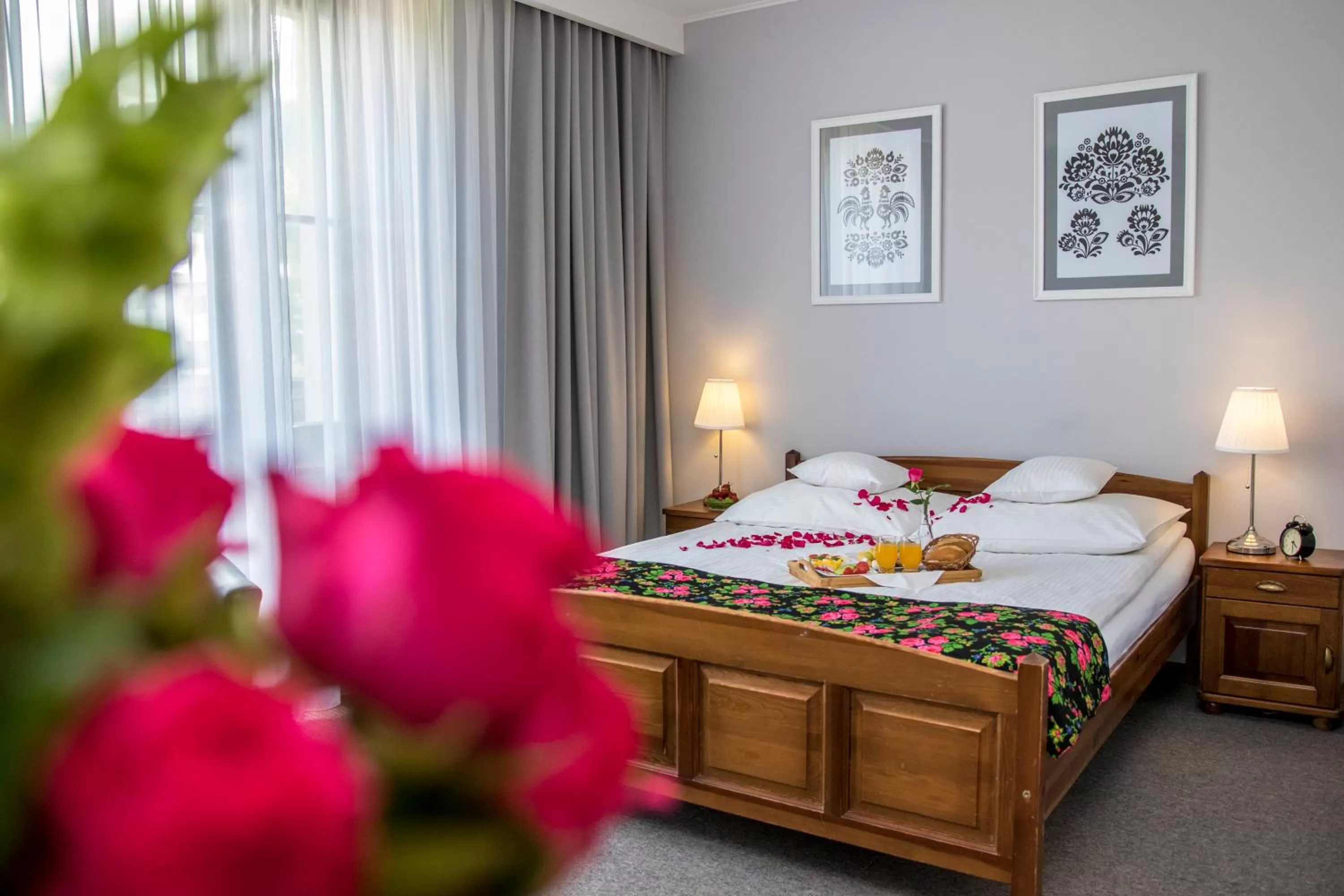 Photo of the whole room, Bed in Rezydencja Sienkiewiczówka