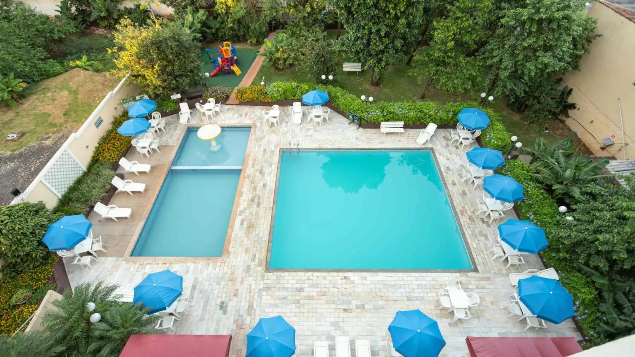 Garden, Pool View in San Juan Tour