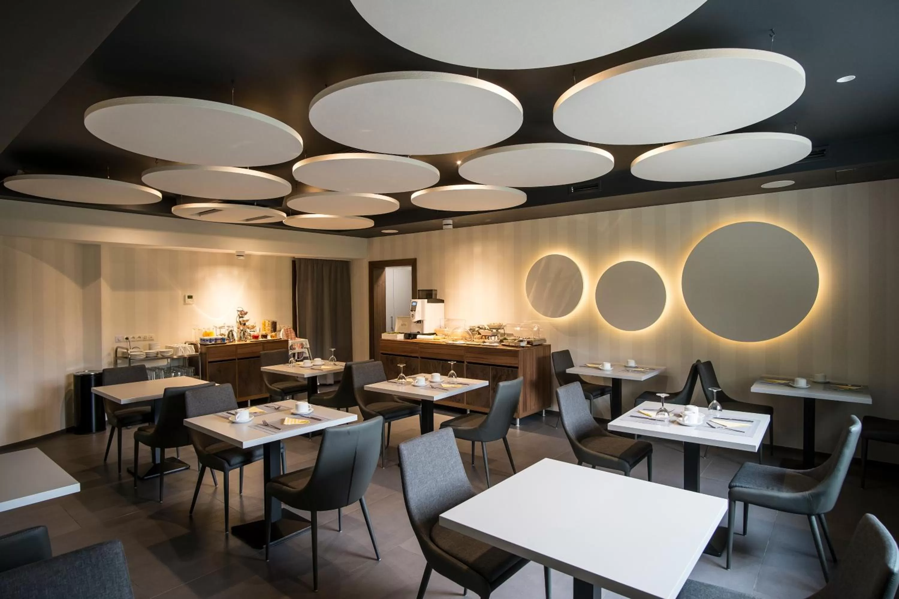 Dining area in Villa Belweder