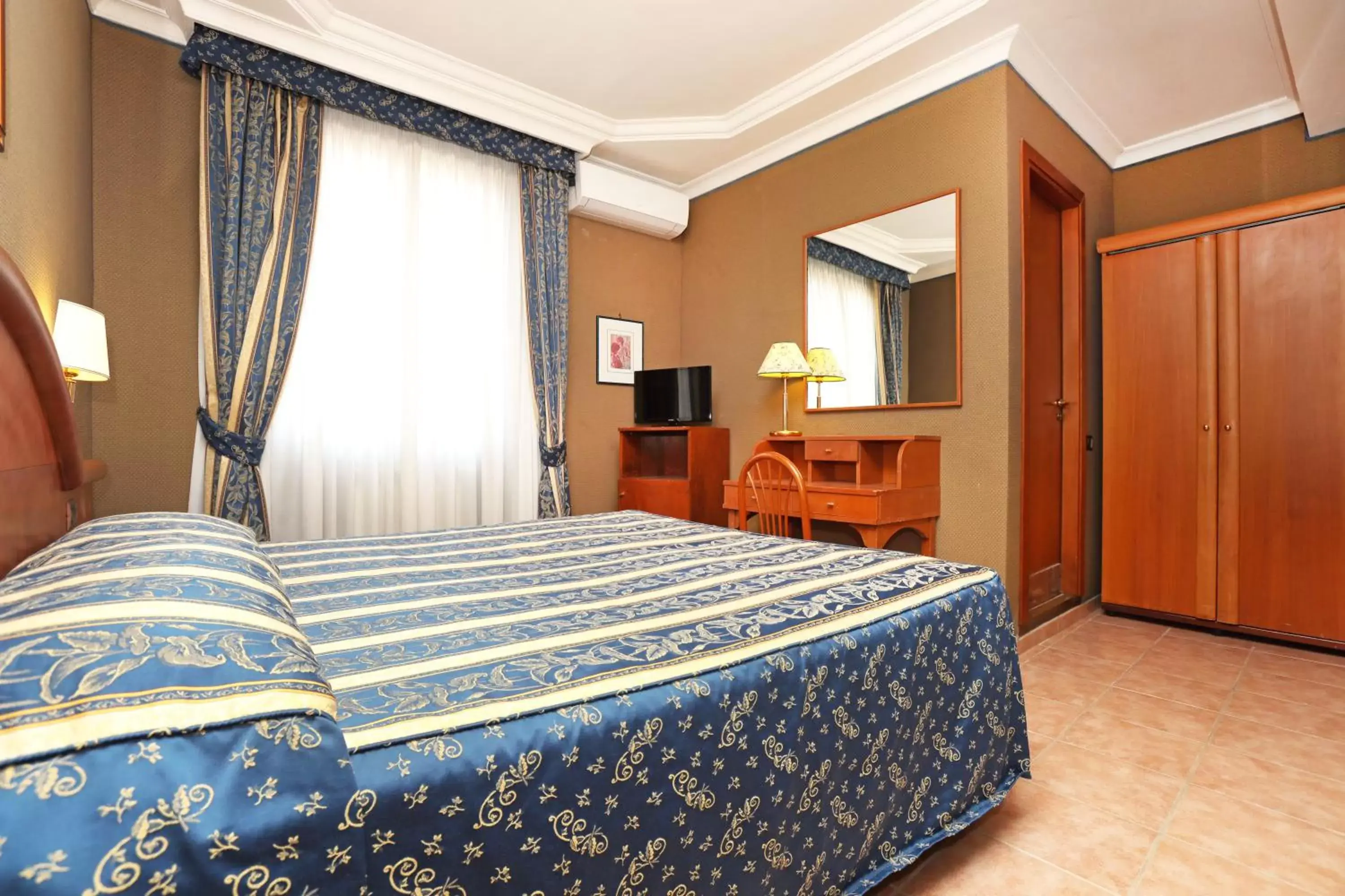 Bedroom in Hotel Rimini