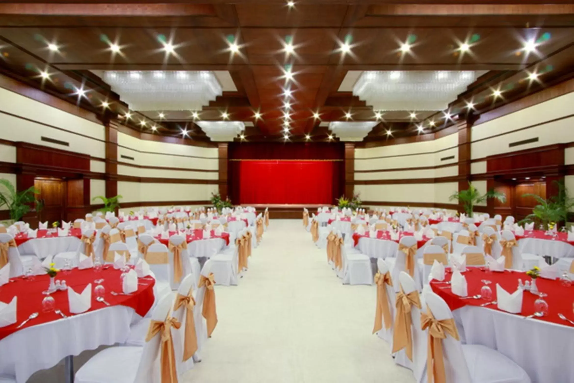 Banquet/Function facilities, Banquet Facilities in Patong Resort Hotel - SHA Extra Plus