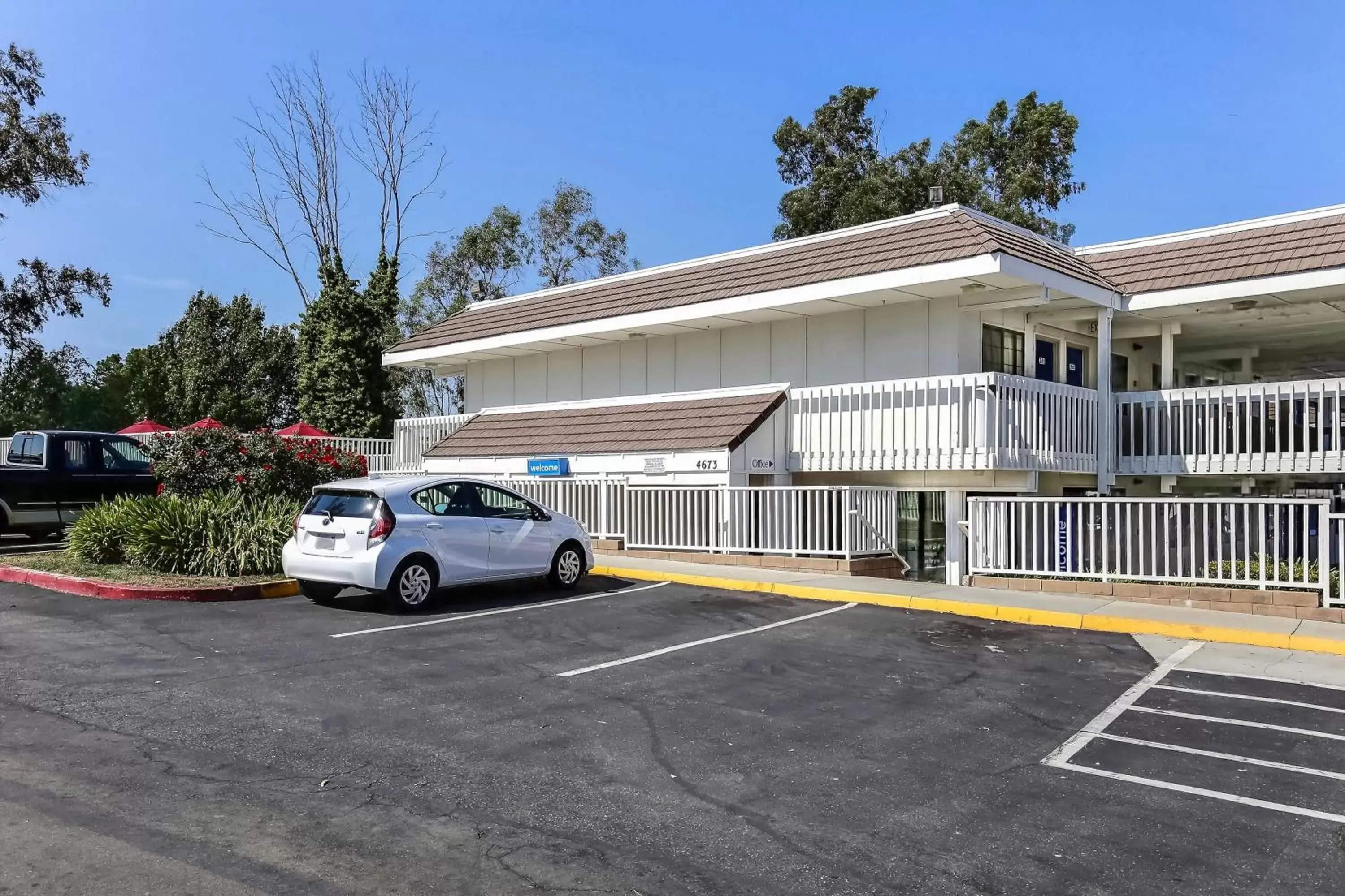 Facade/entrance, Property Building in Motel 6-Livermore, CA