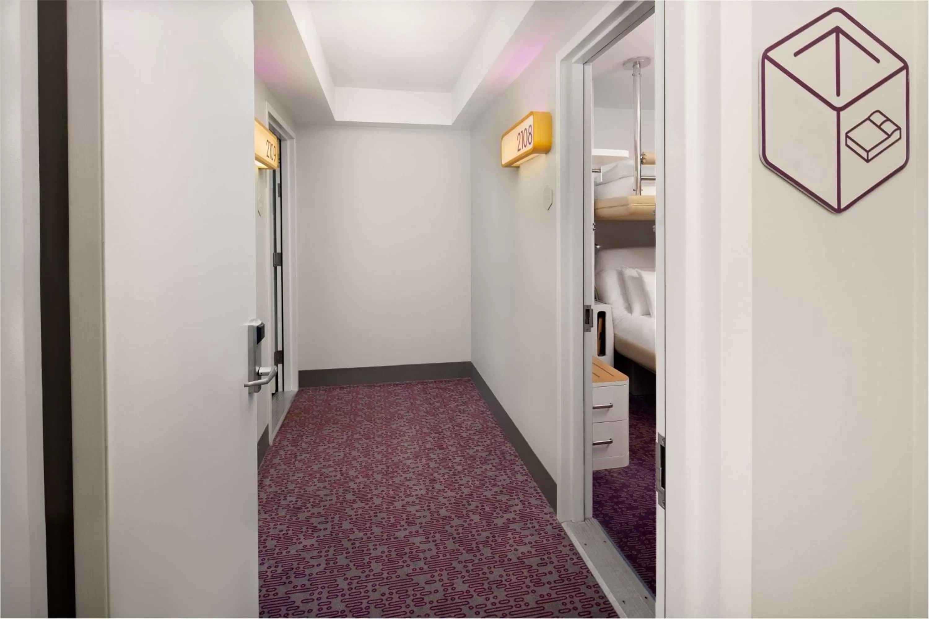 Bedroom in YOTEL New York Times Square