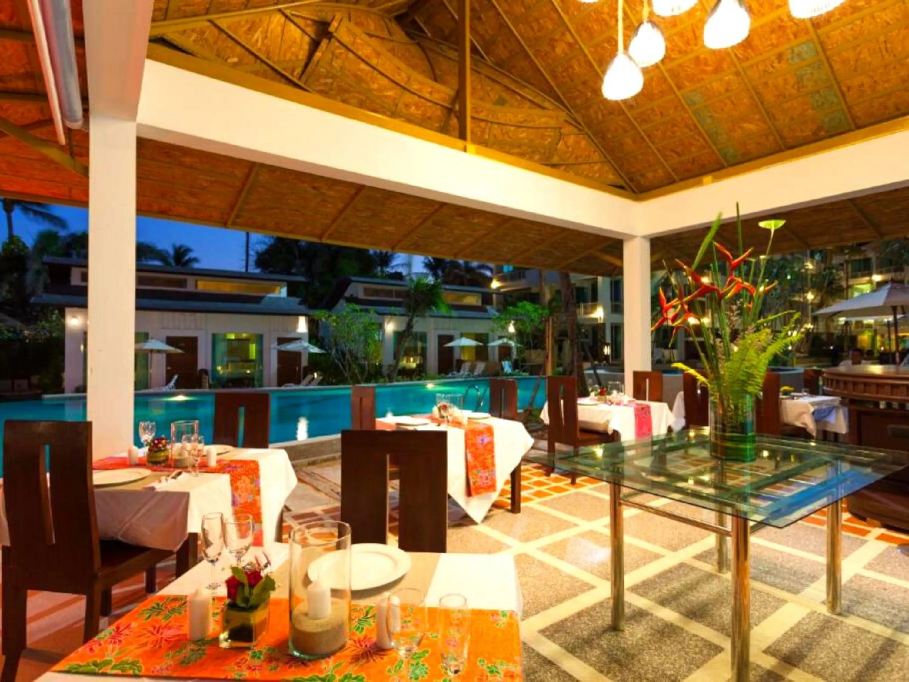 Restaurant/places to eat in The Samui Beach Resort