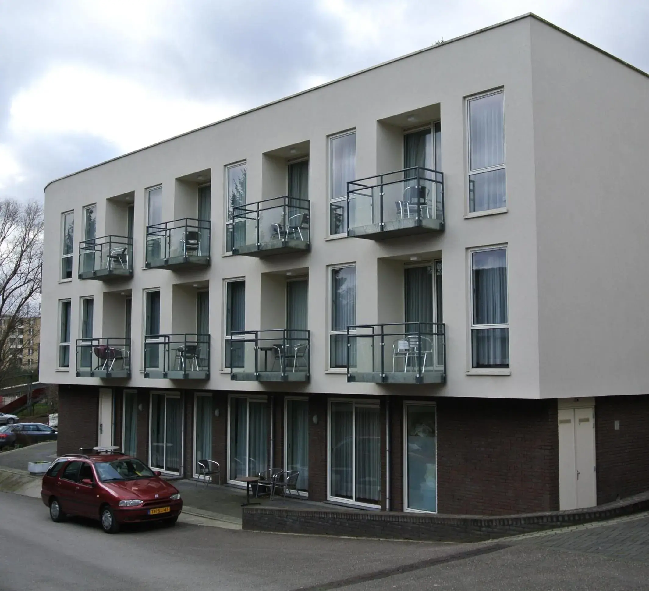 Facade/entrance, Property Building in Hotel 2000 Valkenburg