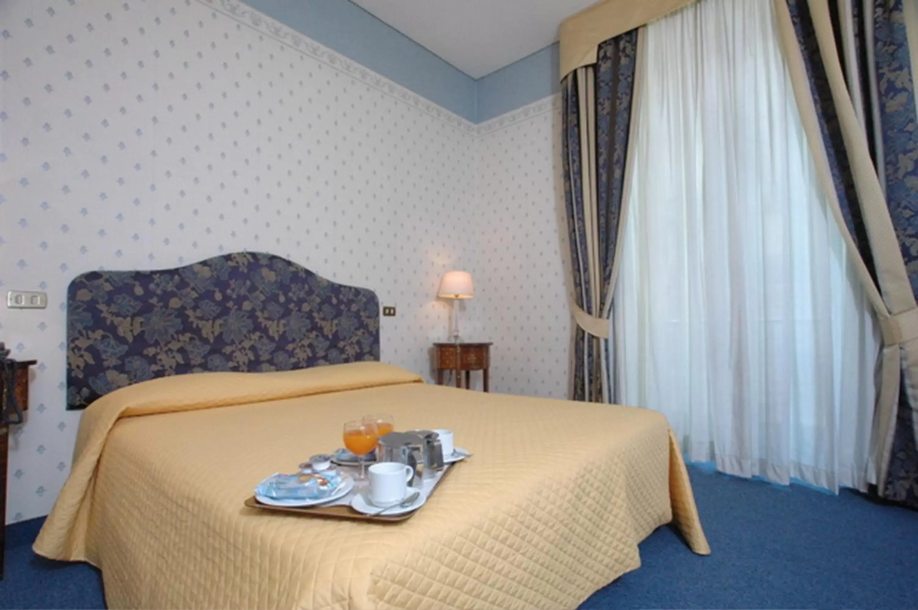 Photo of the whole room, Bed in Hotel Nuovo Rebecchino