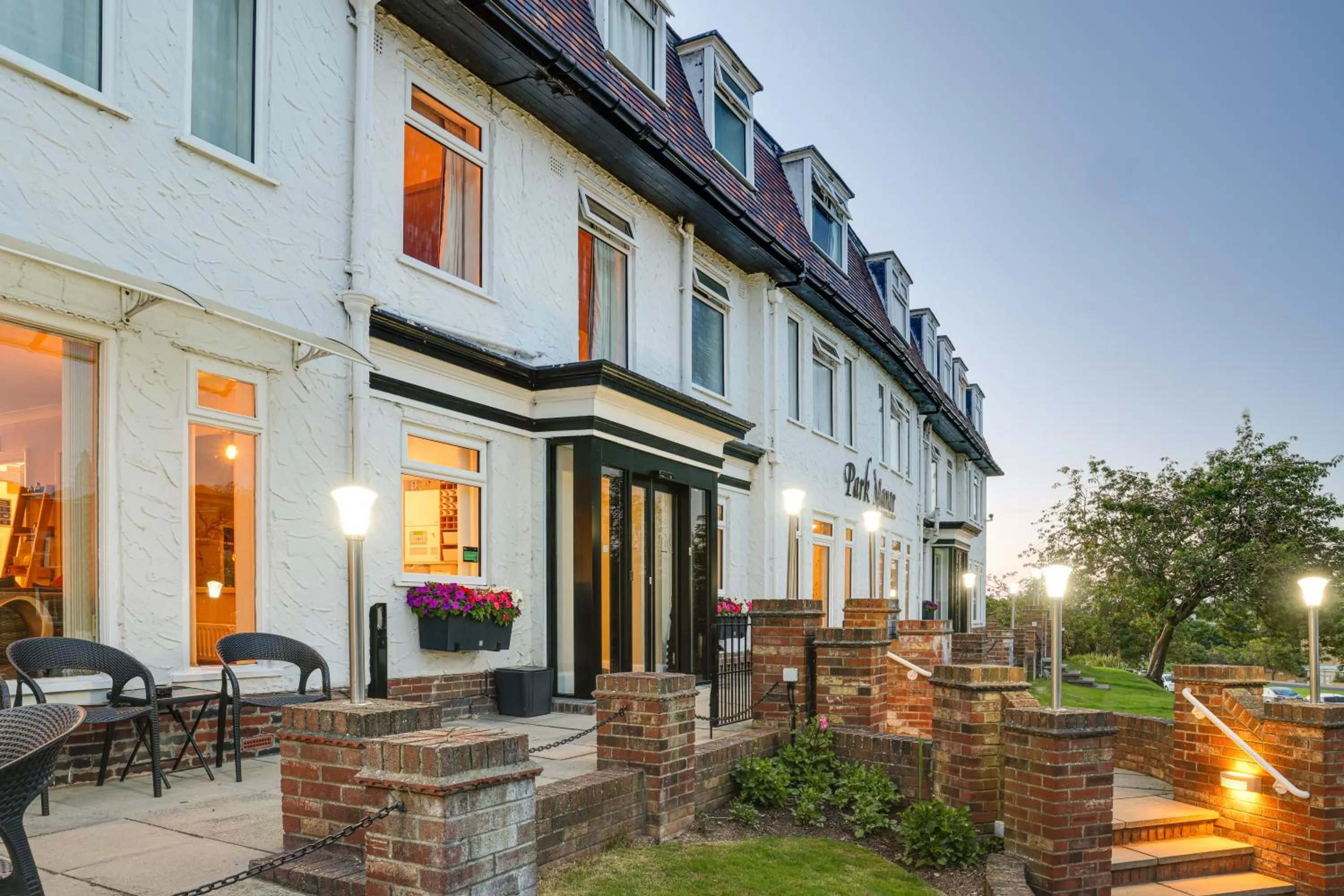 Property building in Park Manor Hotel