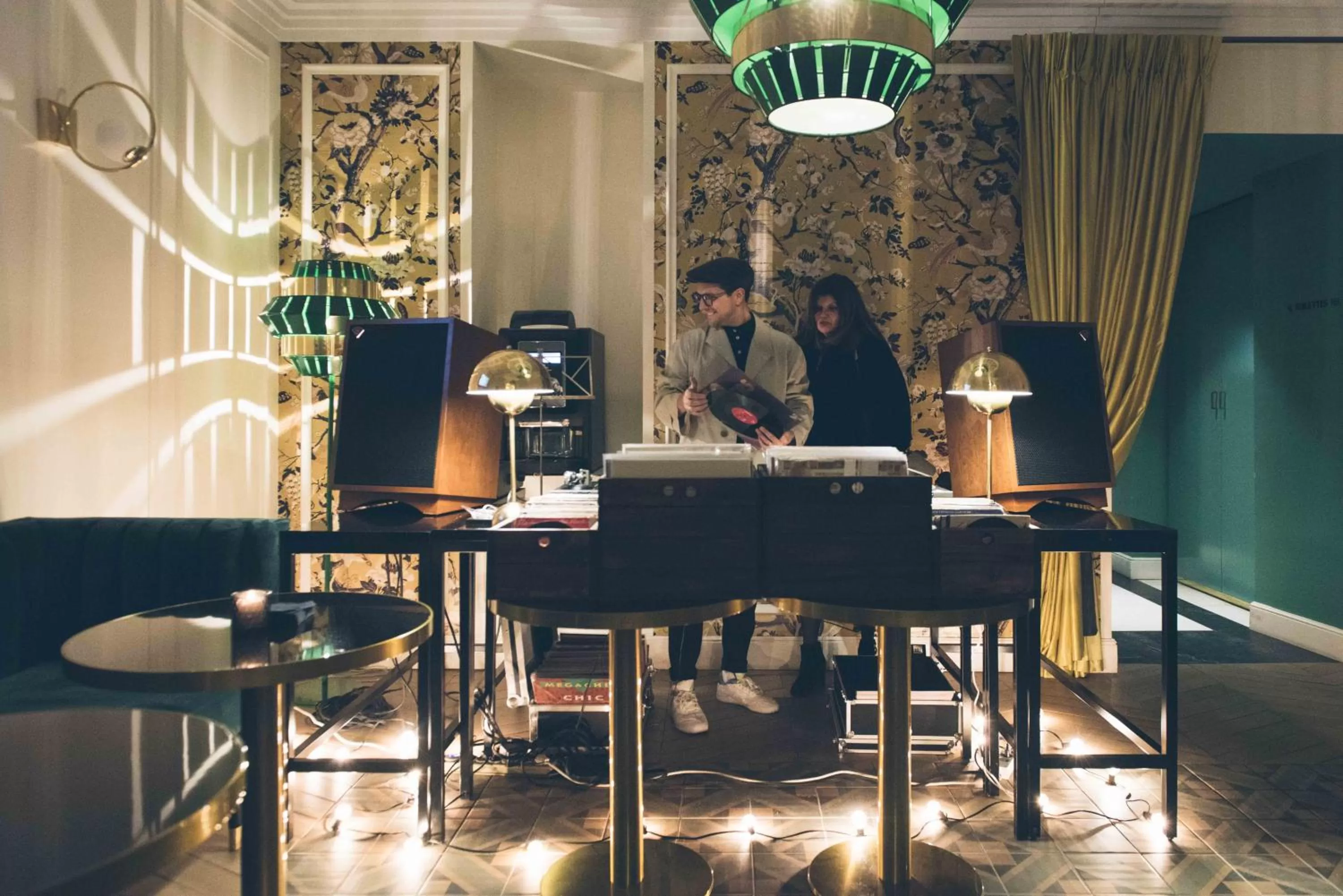 Nightclub / DJ in Best Western Premier Hotel Roosevelt