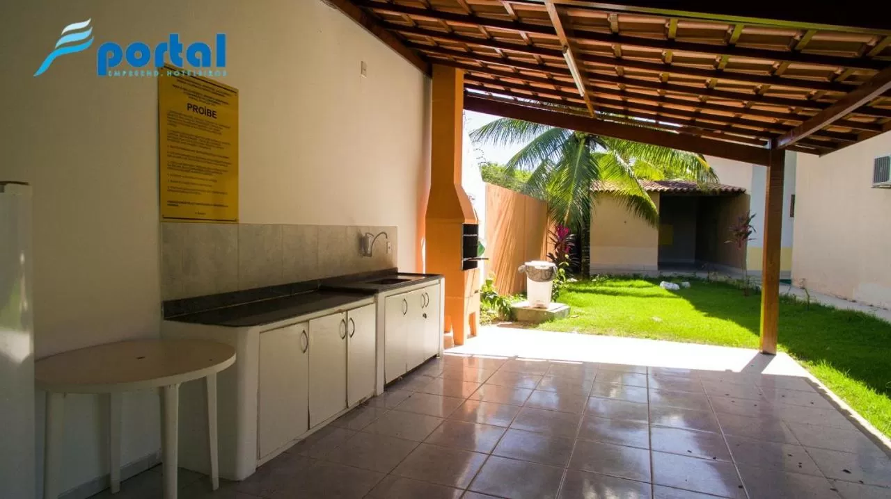 Kitchen/Kitchenette in Apart Hotel Portal Do Atlântico - Portal Hotéis