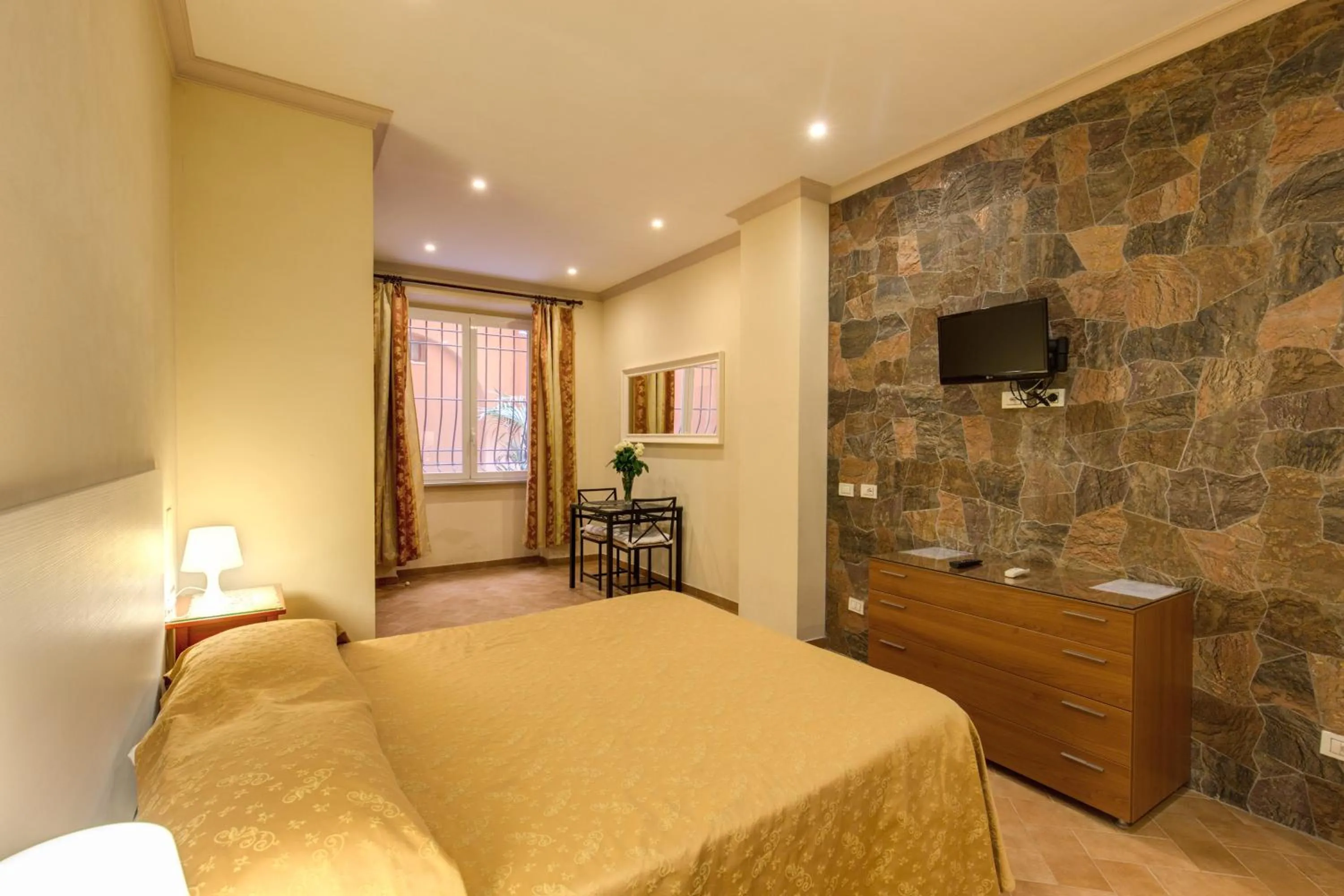 Photo of the whole room, Bed in Hotel Artorius