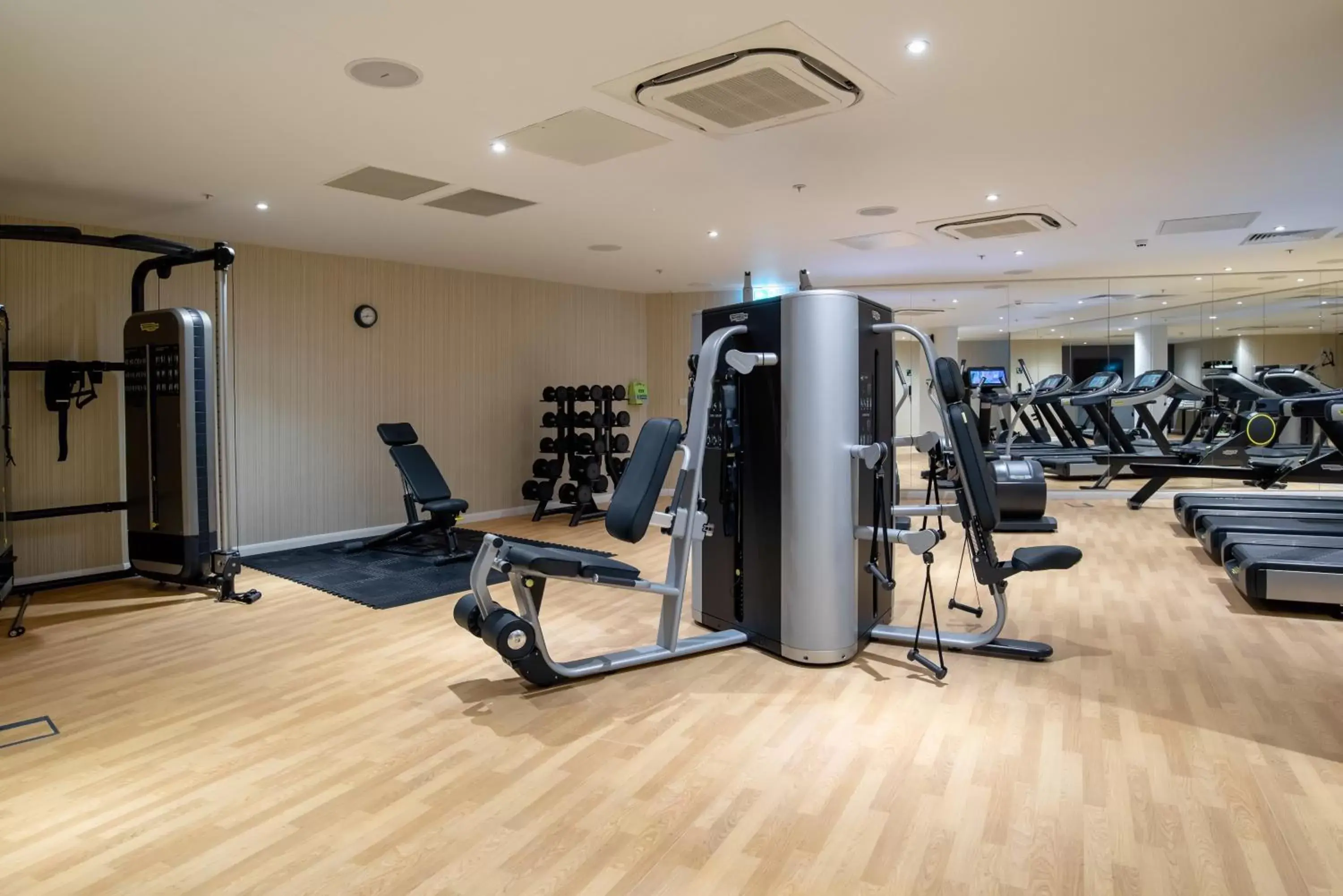Fitness centre/facilities in Crowne Plaza London Heathrow T4 by IHG Fitness centre/facilities in Crowne Plaza London Heathrow T4 by IHG