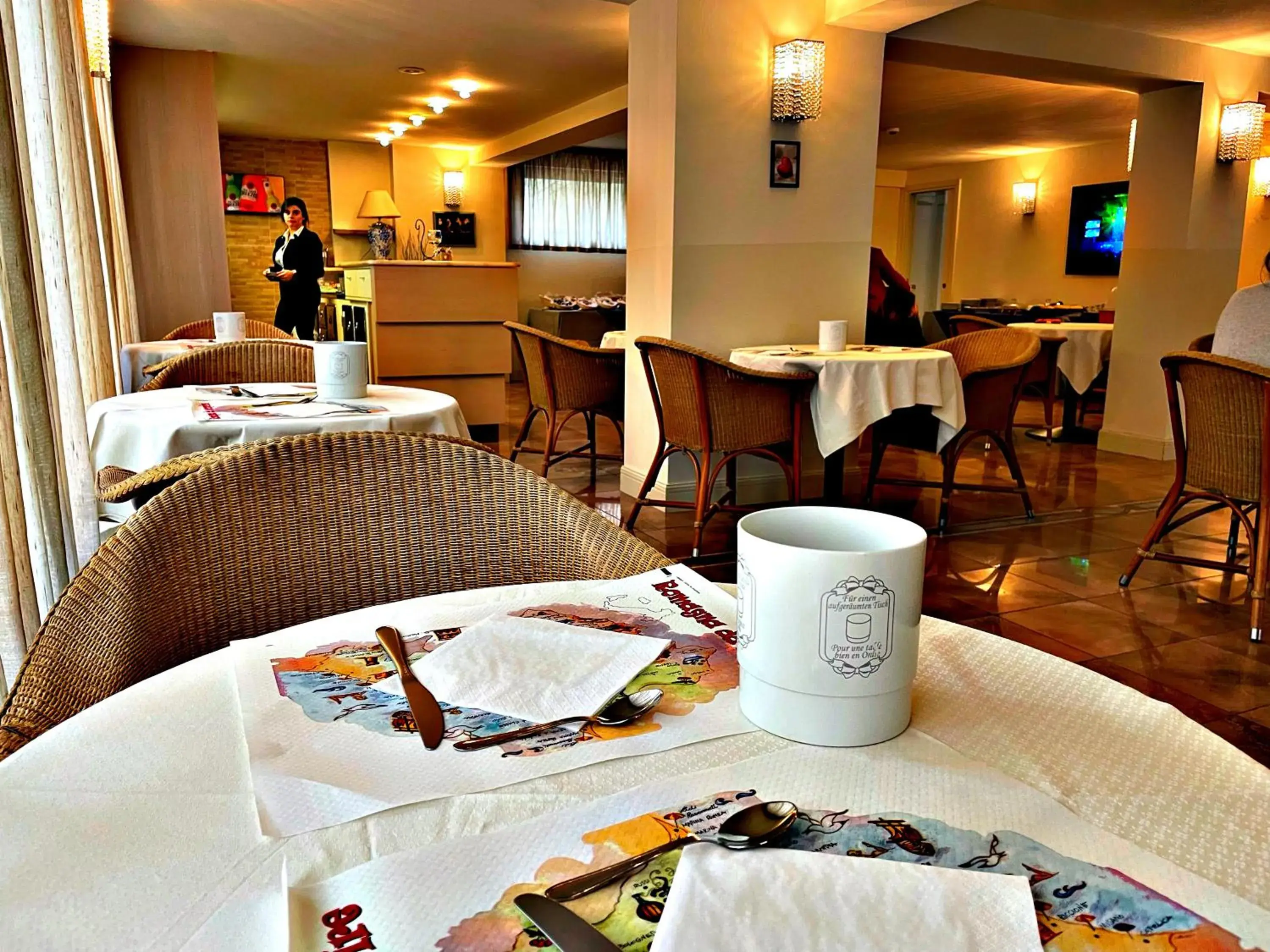 Staff, Restaurant/Places to Eat in Hotel Ambra