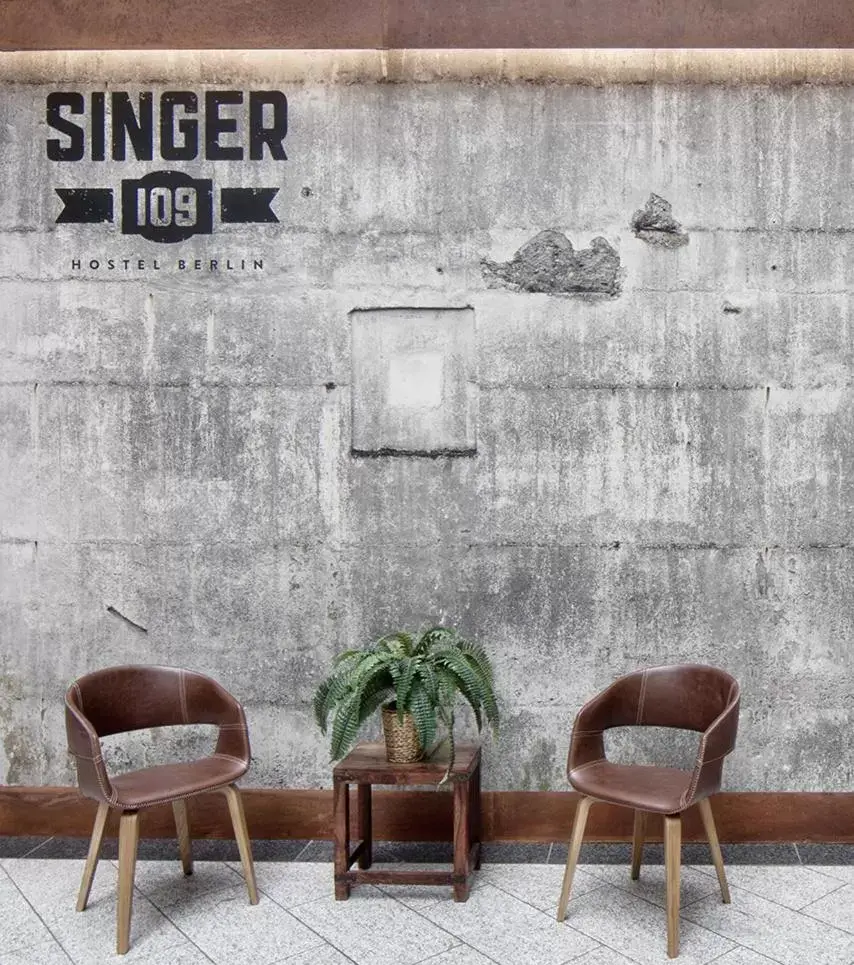 Seating Area in Singer109 Hotel & Hostel