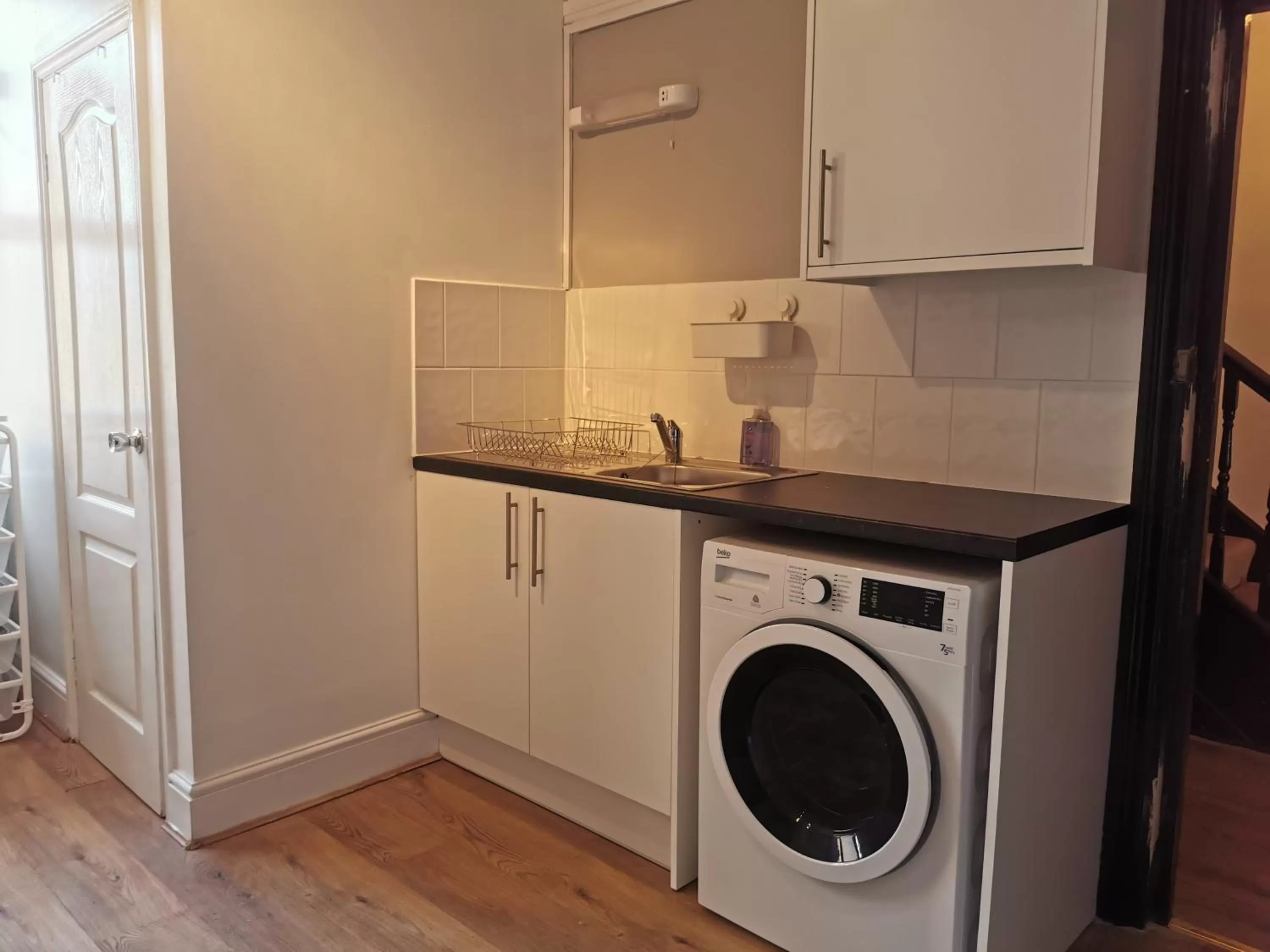 Communal kitchen in Adams Guest House