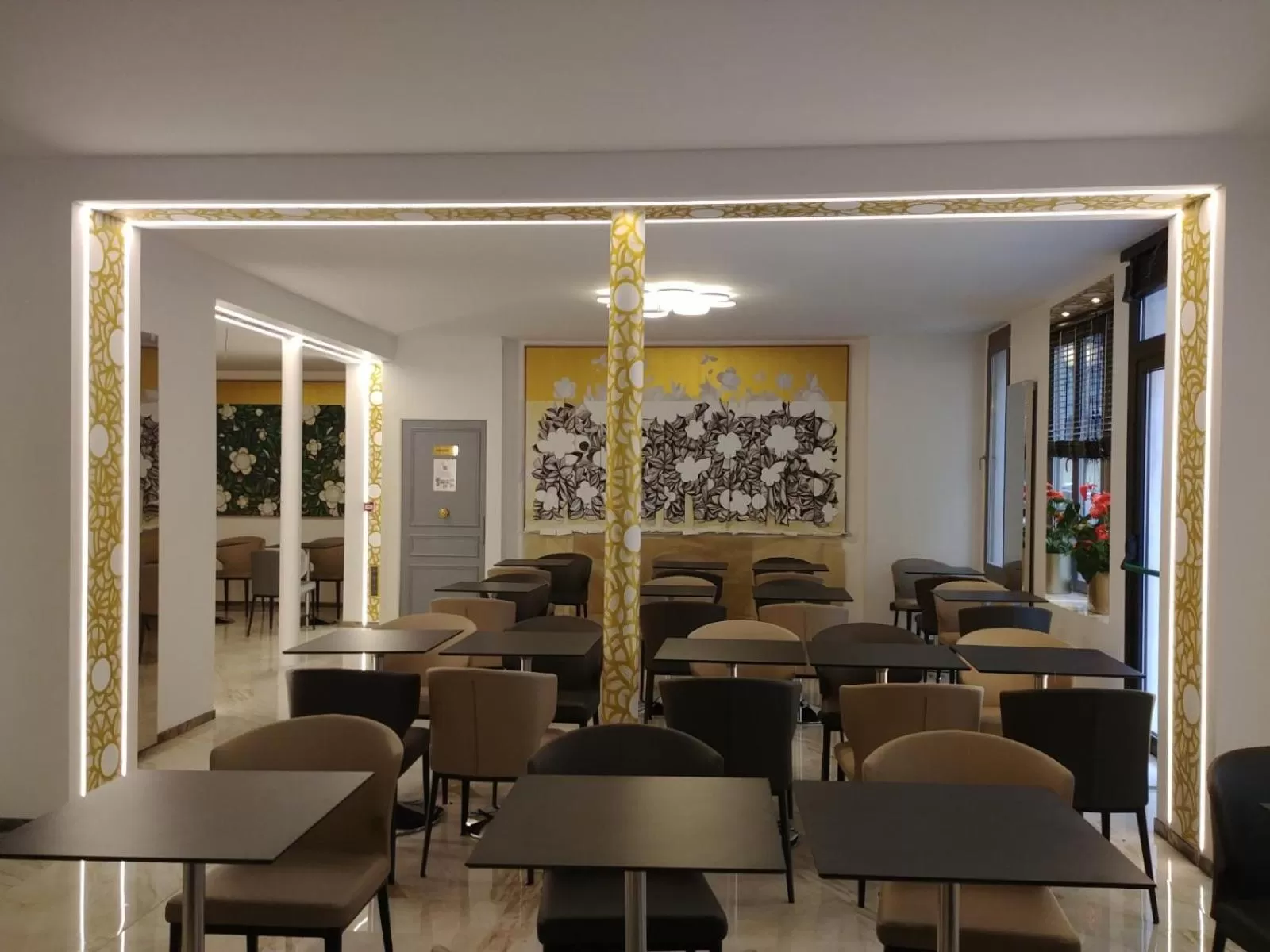 Buffet breakfast in Hotel Aida Opera