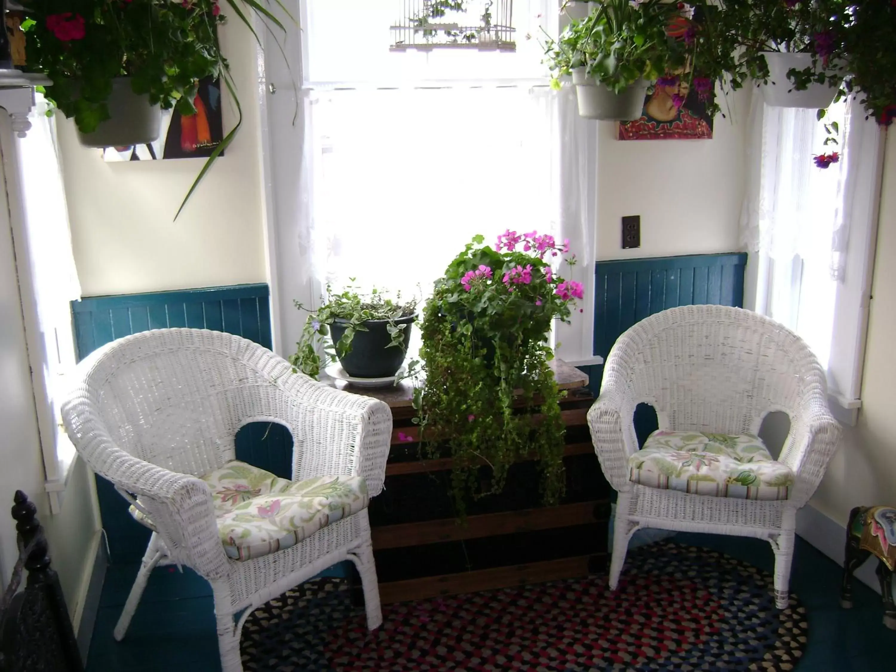 Lobby or reception, Seating Area in Lakelawn B&B and Motel