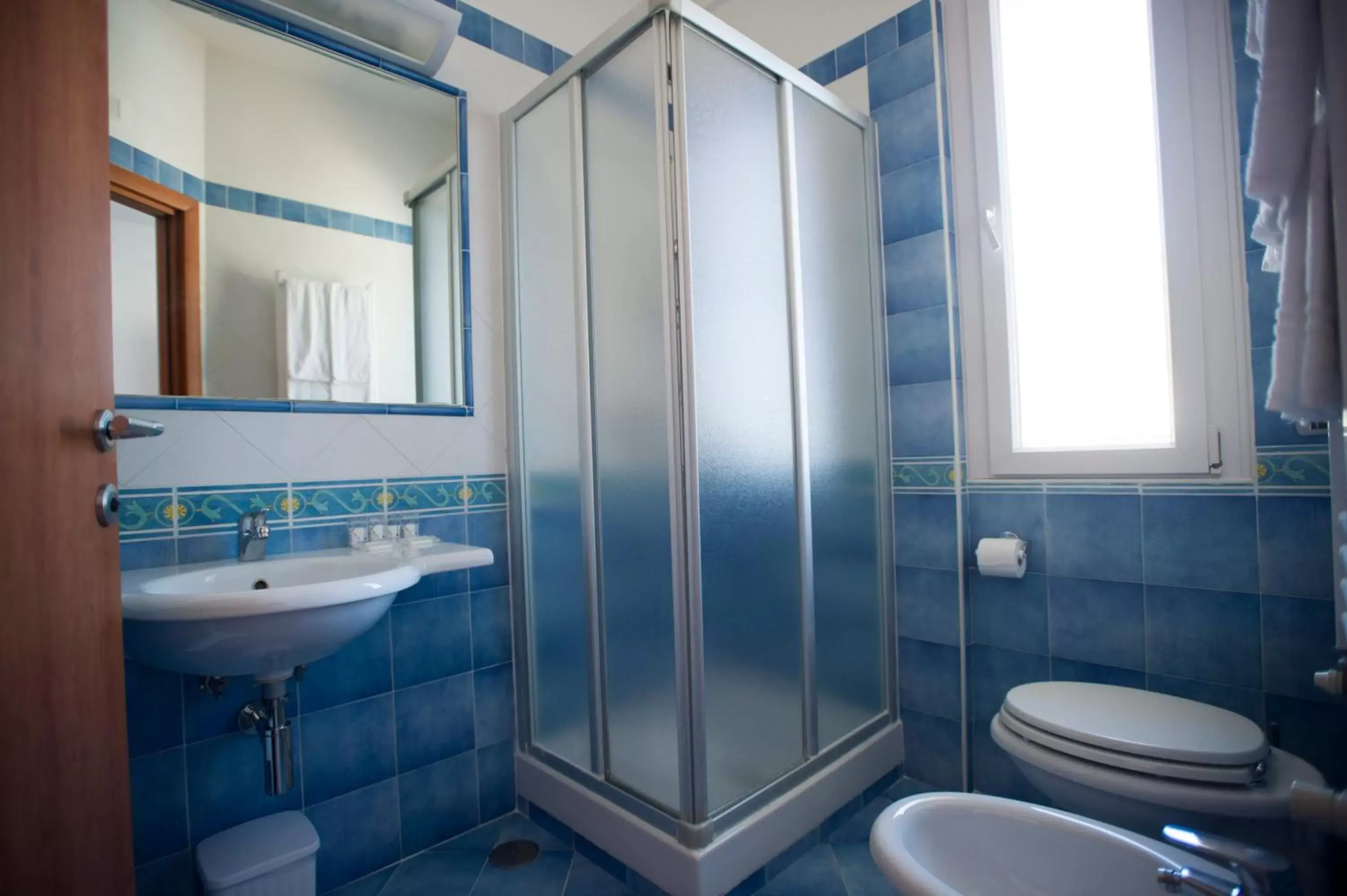 Shower, Bathroom in Residence Panoramic